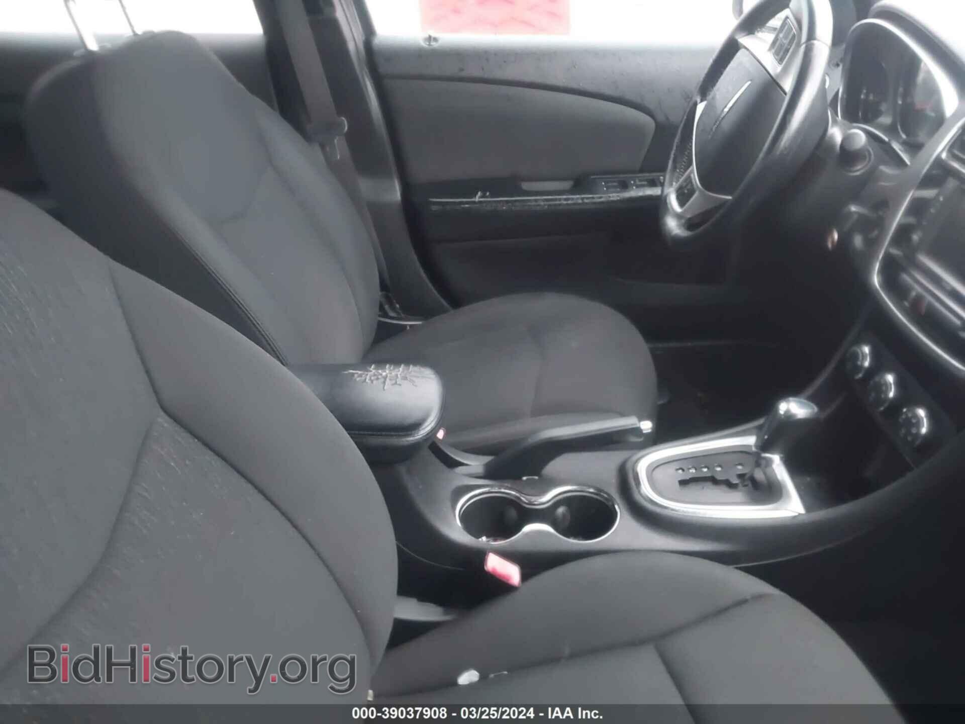 2011 CHRYSLER 200 - VIN: 1C3BC1FB8BN602363 - Фото 5