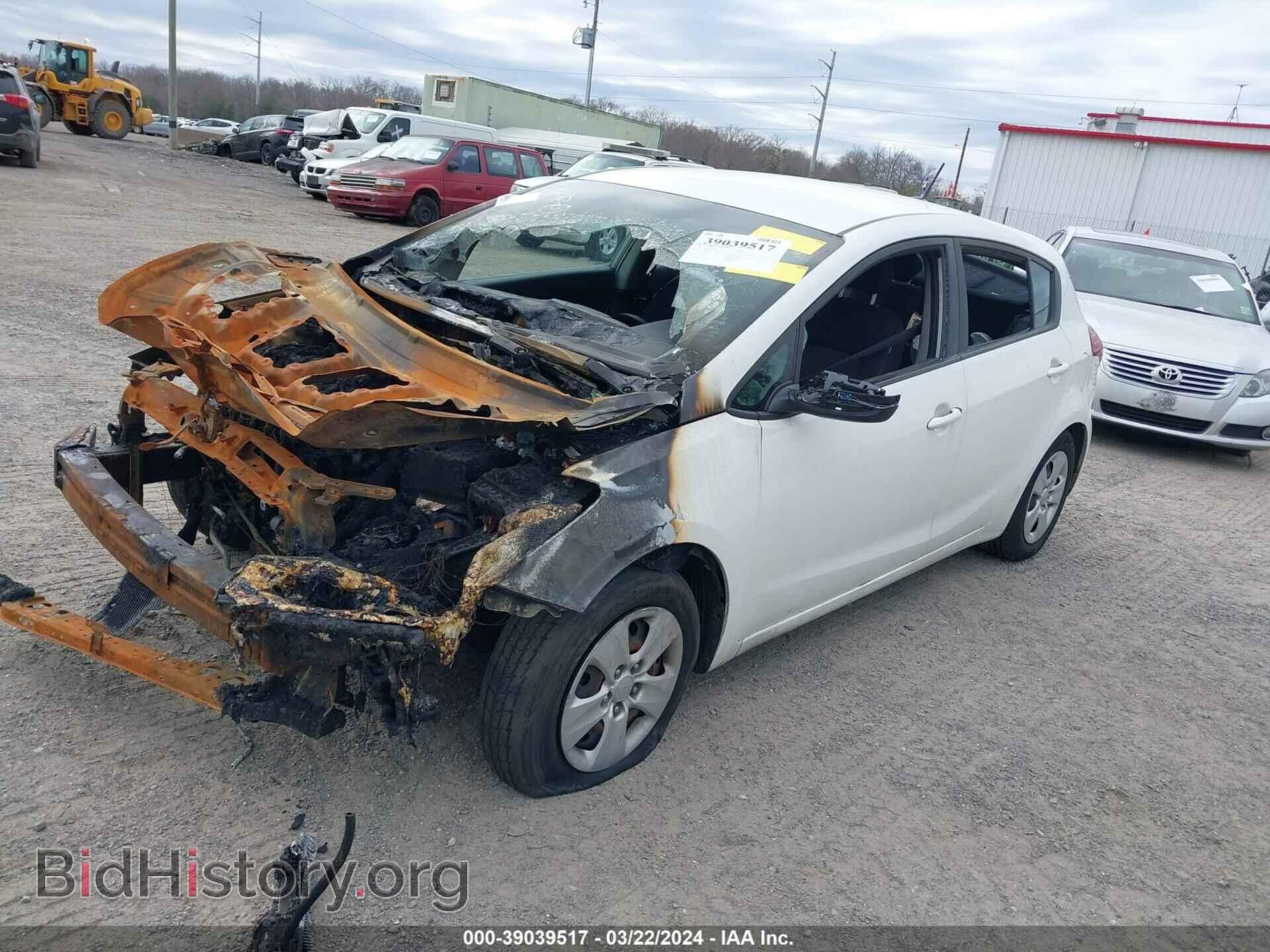 2017 KIA FORTE - VIN: KNAFK5A84H5693088 - Фото 2