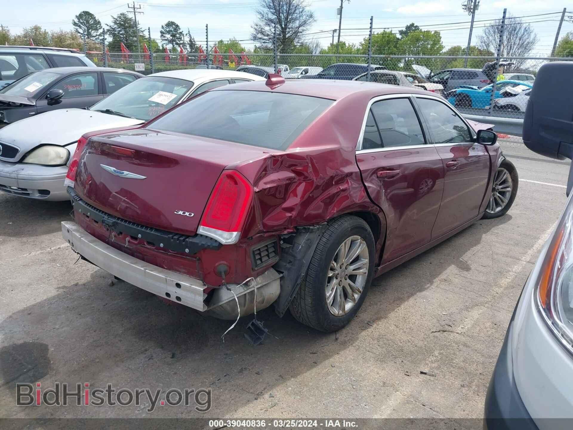 2019 CHRYSLER 300 - VIN: 2C3CCAAG0KH623515 - Фото 4