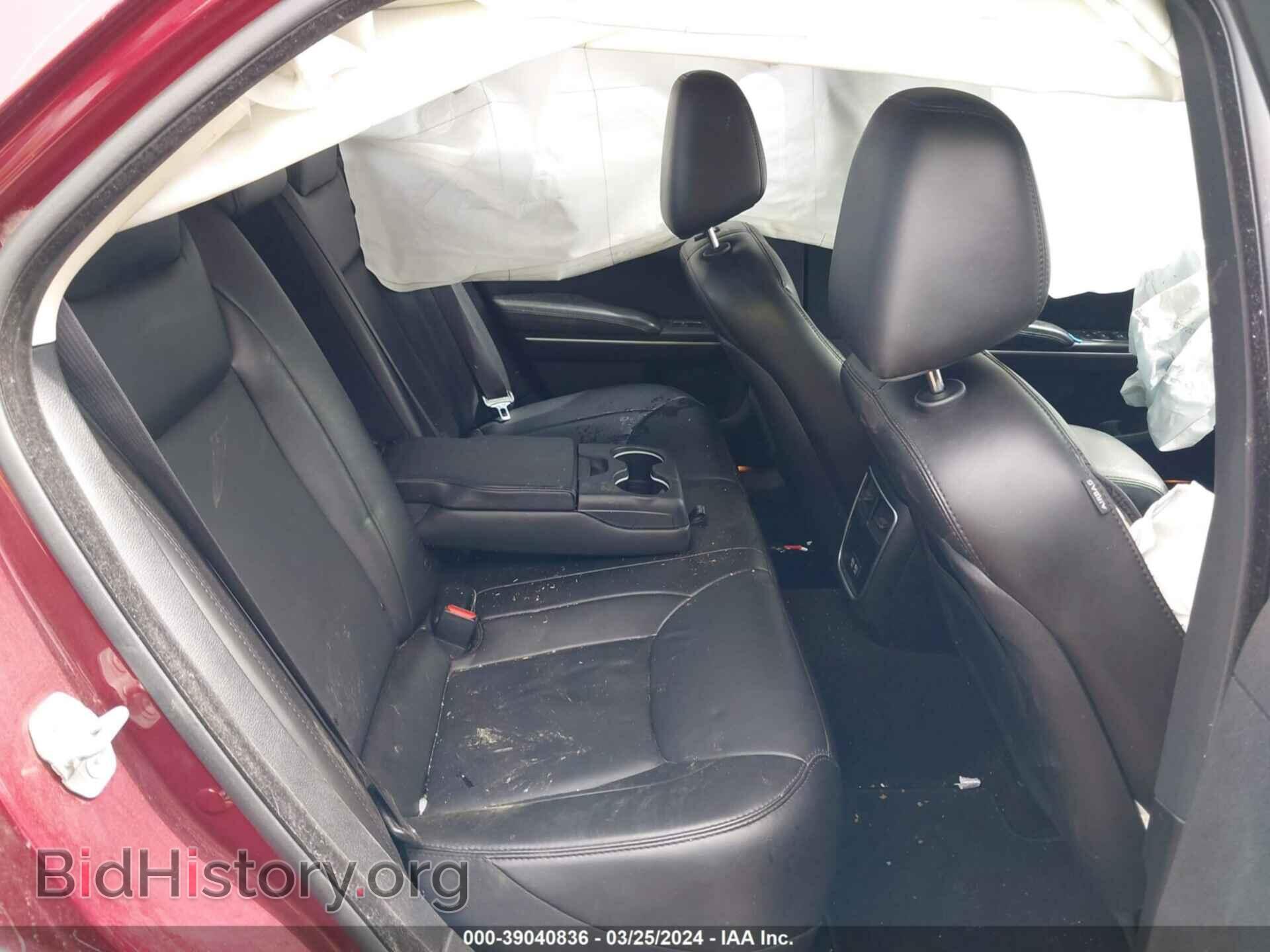 2019 CHRYSLER 300 - VIN: 2C3CCAAG0KH623515 - Фото 8