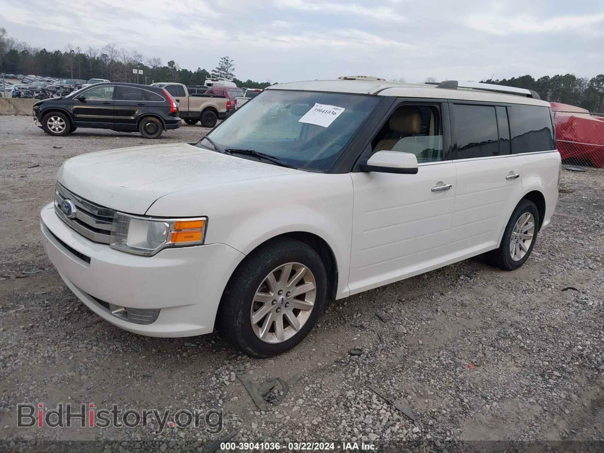 2011 FORD FLEX - VIN: 2FMGK5CCXBBD20810 - Фото 2