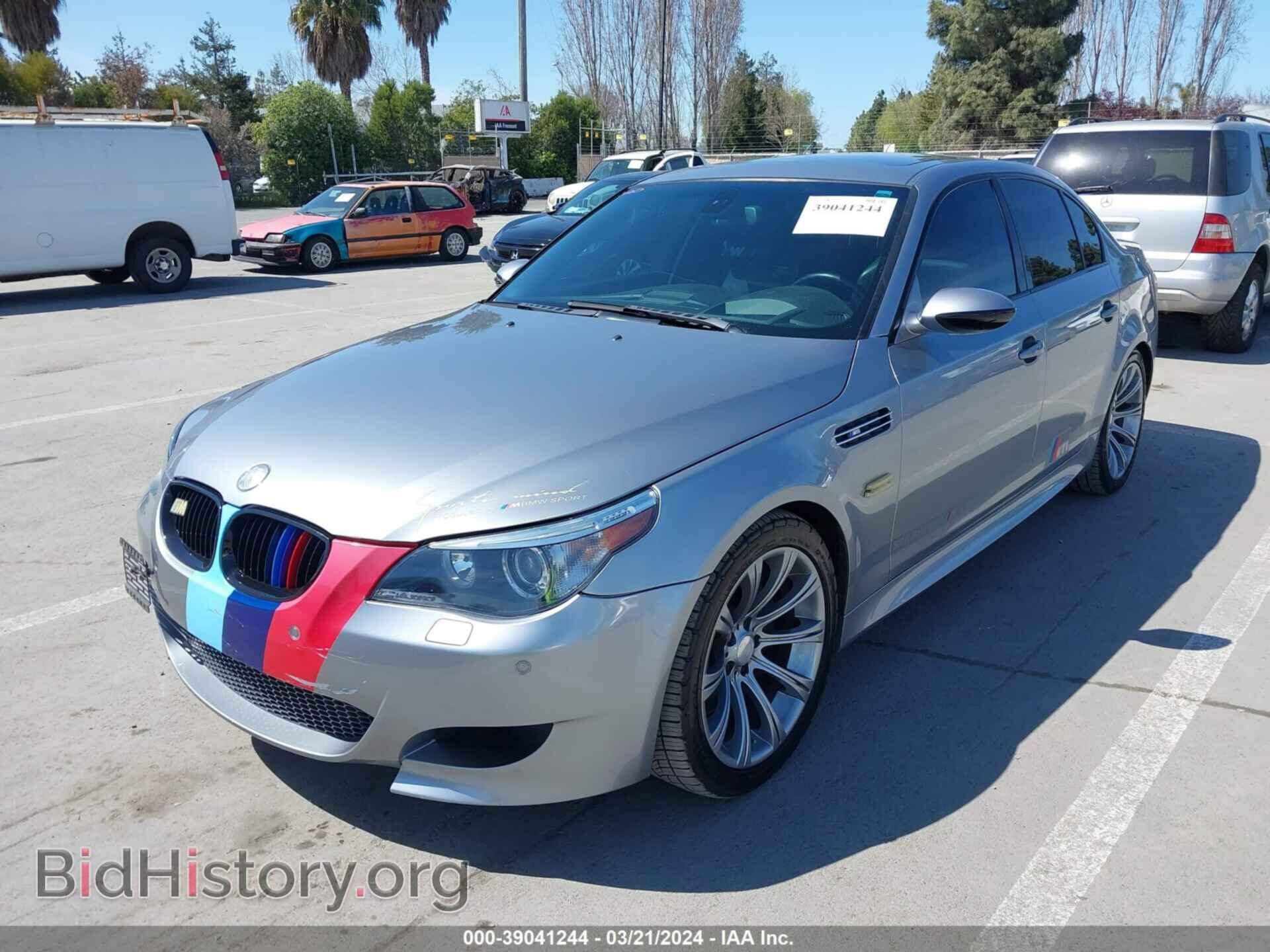 2007 BMW M5 - VIN: WBSNB935X7CX06826 - Фото 2