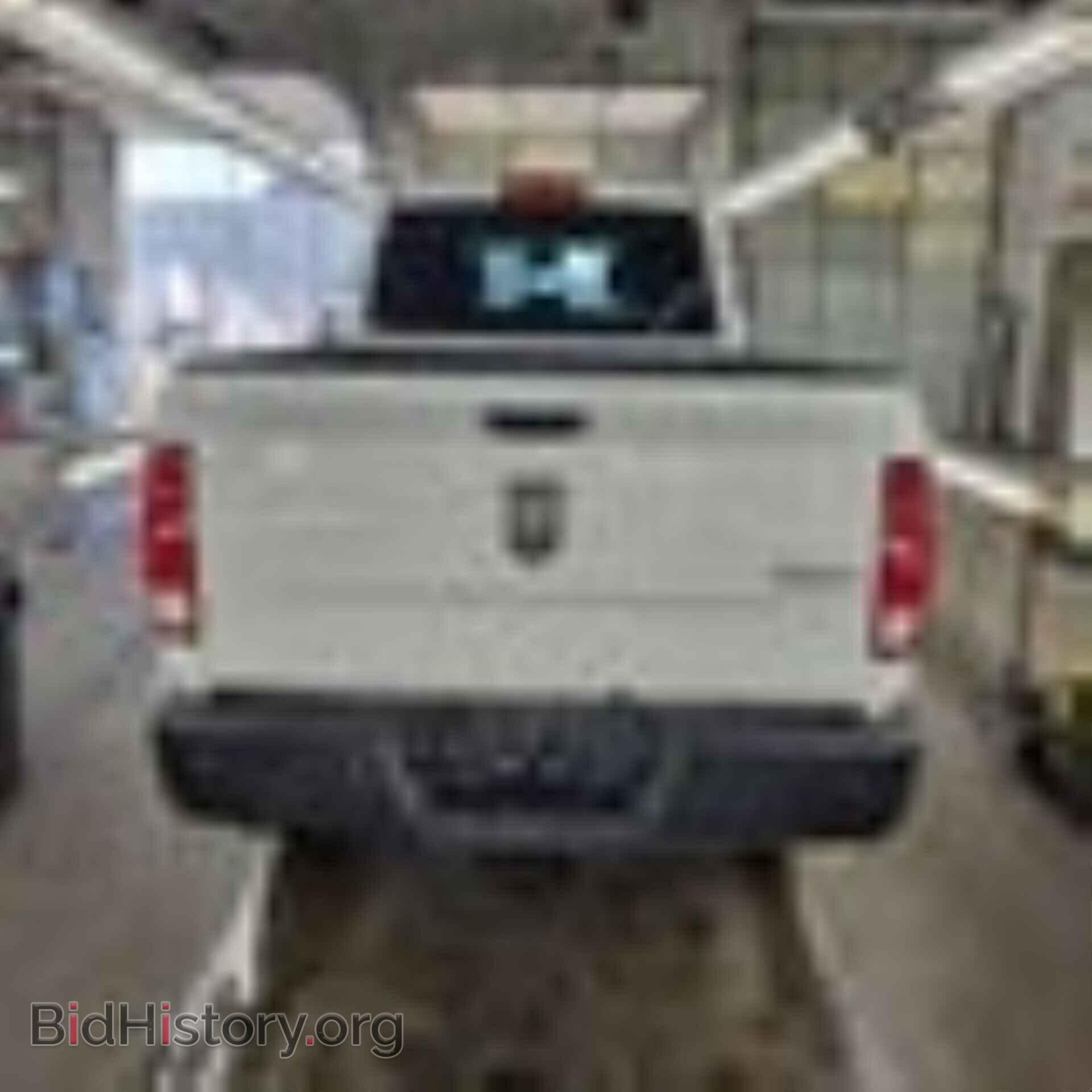 2018 RAM 1500 - VIN: 1C6RR7KT3JS301601 - Фото 2
