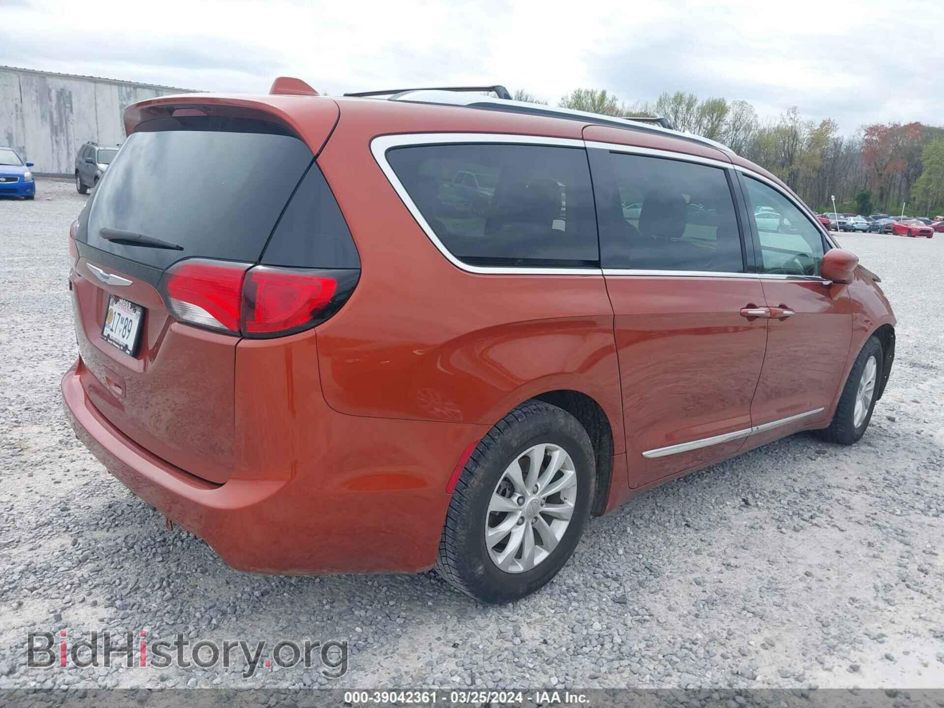 2018 CHRYSLER PACIFICA - VIN: 2C4RC1EG8JR338604 - Photo 4