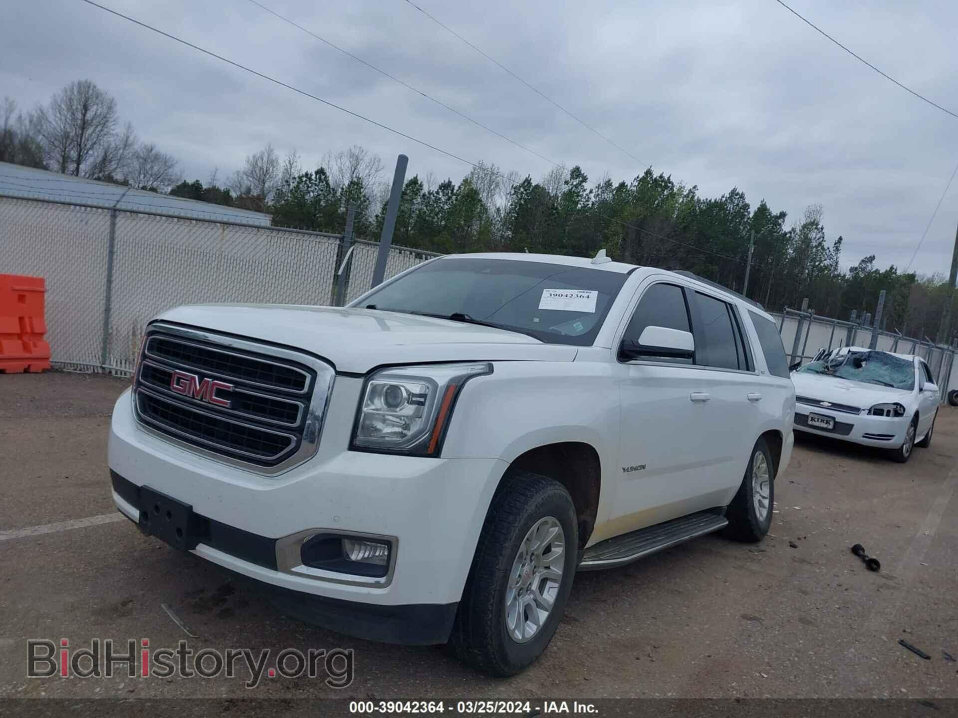 2020 GMC YUKON - VIN: 1GKS2BKC2LR267571 - Фото 2