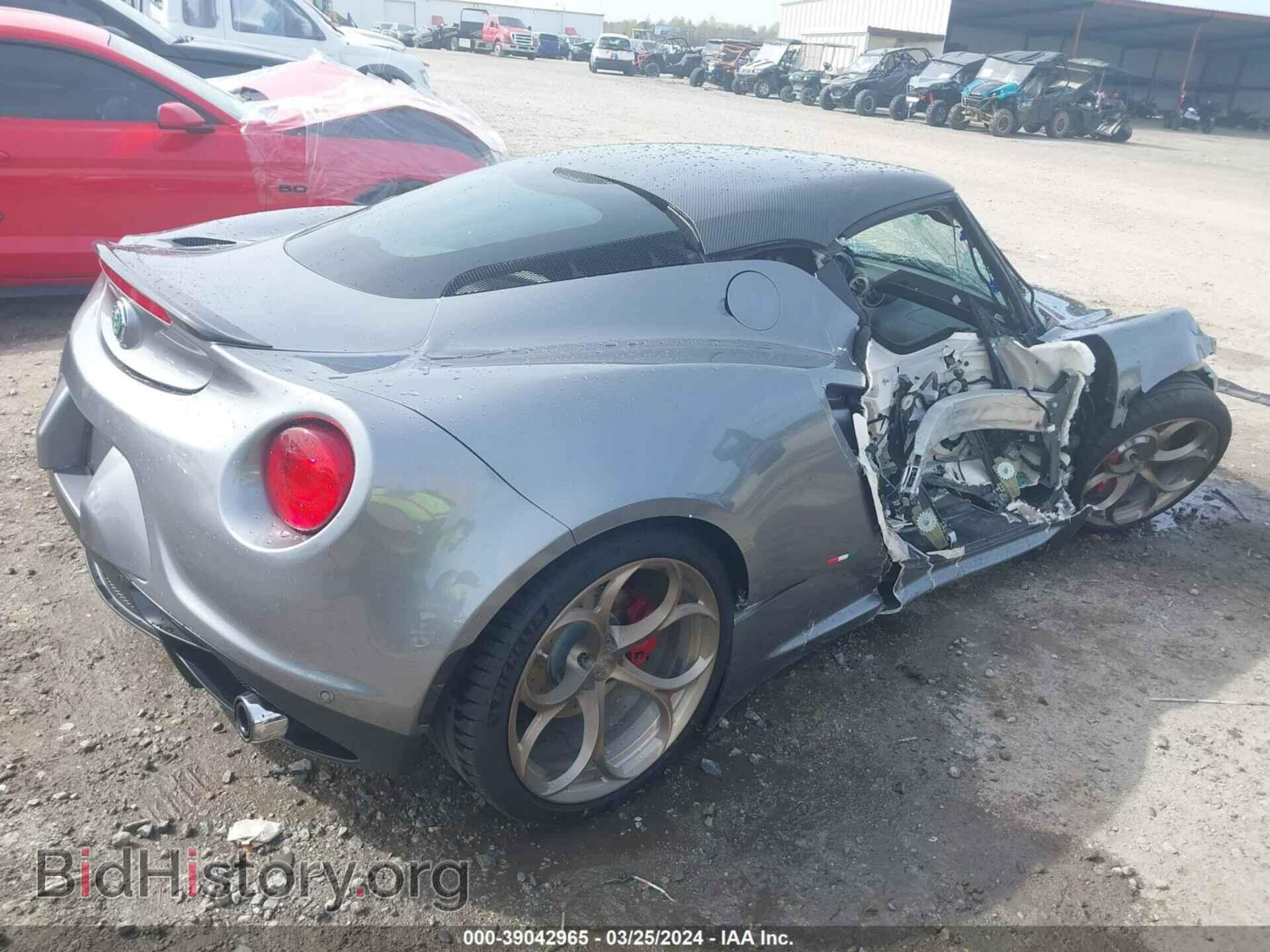 2017 ALFA ROMEO 4C - VIN: ZARBAAA4XHM244987 - Фото 4
