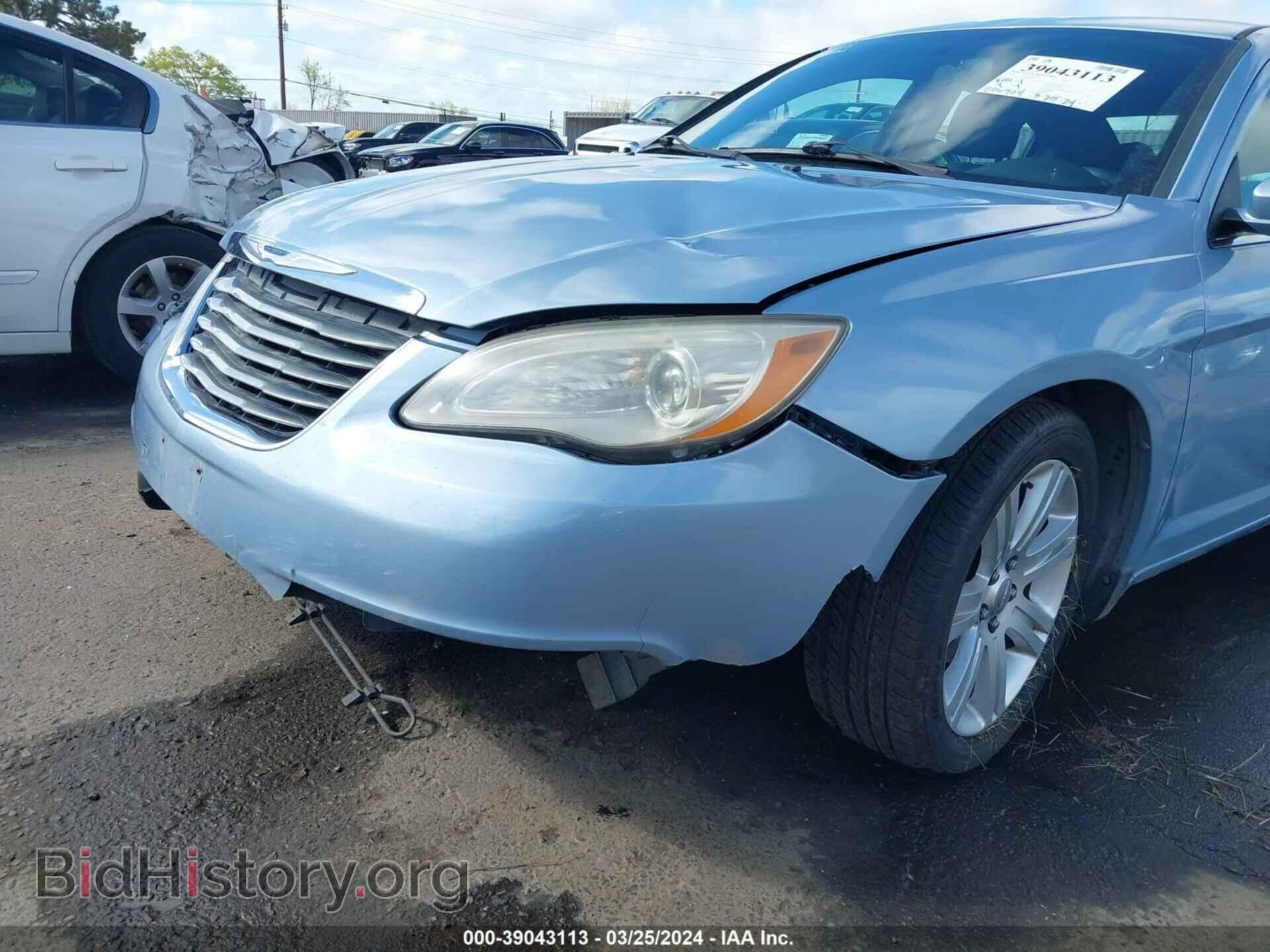 2013 CHRYSLER 200 - VIN: 1C3CCBAB9DN698640 - Фото 6