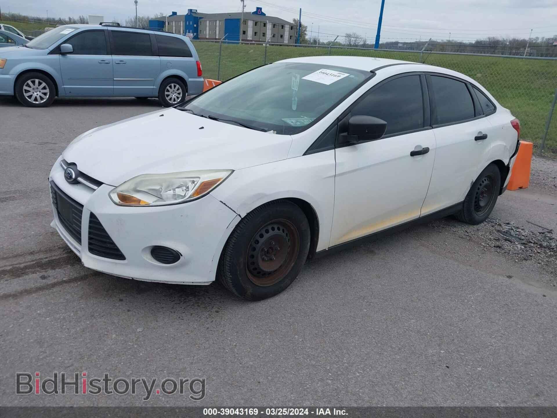 2014 FORD FOCUS - VIN: 1FADP3E22EL177069 - Фото 2