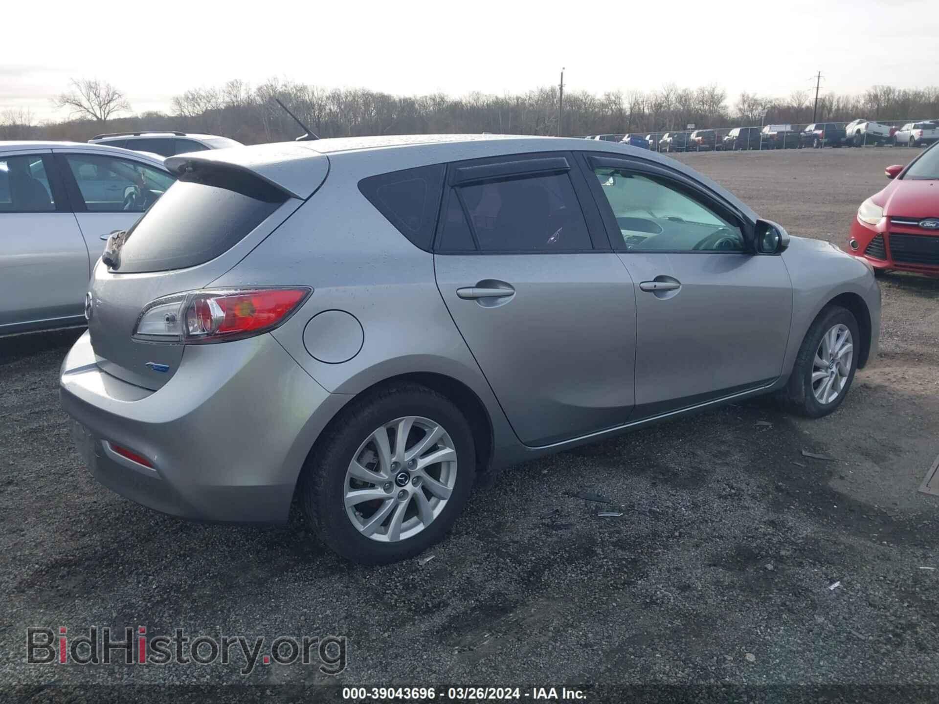 2013 MAZDA MAZDA3 - VIN: JM1BL1LP1D1832591 - Фото 4