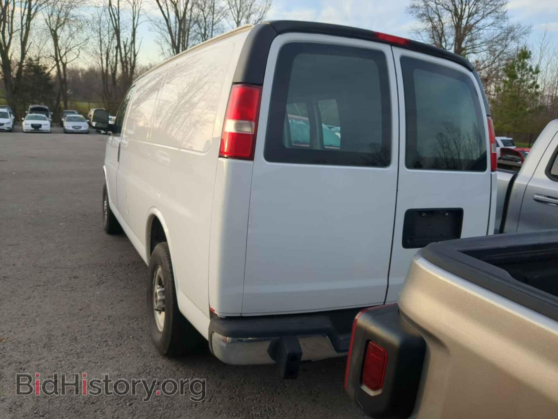 2017 GMC SAVANA - VIN: 1GTW7AFF2H1904249 - Фото 3