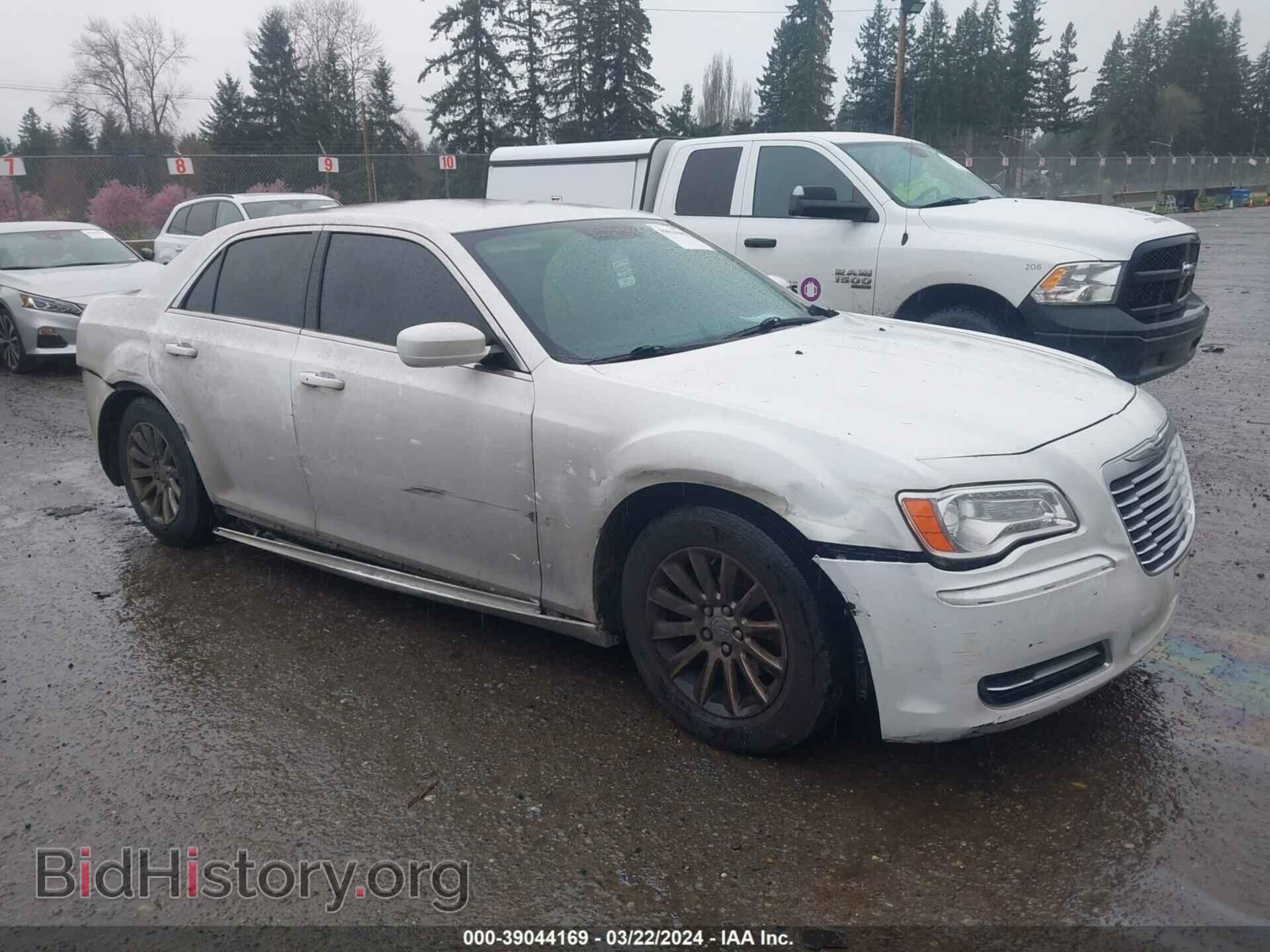 Фотография 2C3CCAAG1DH606919 - CHRYSLER 300 2013