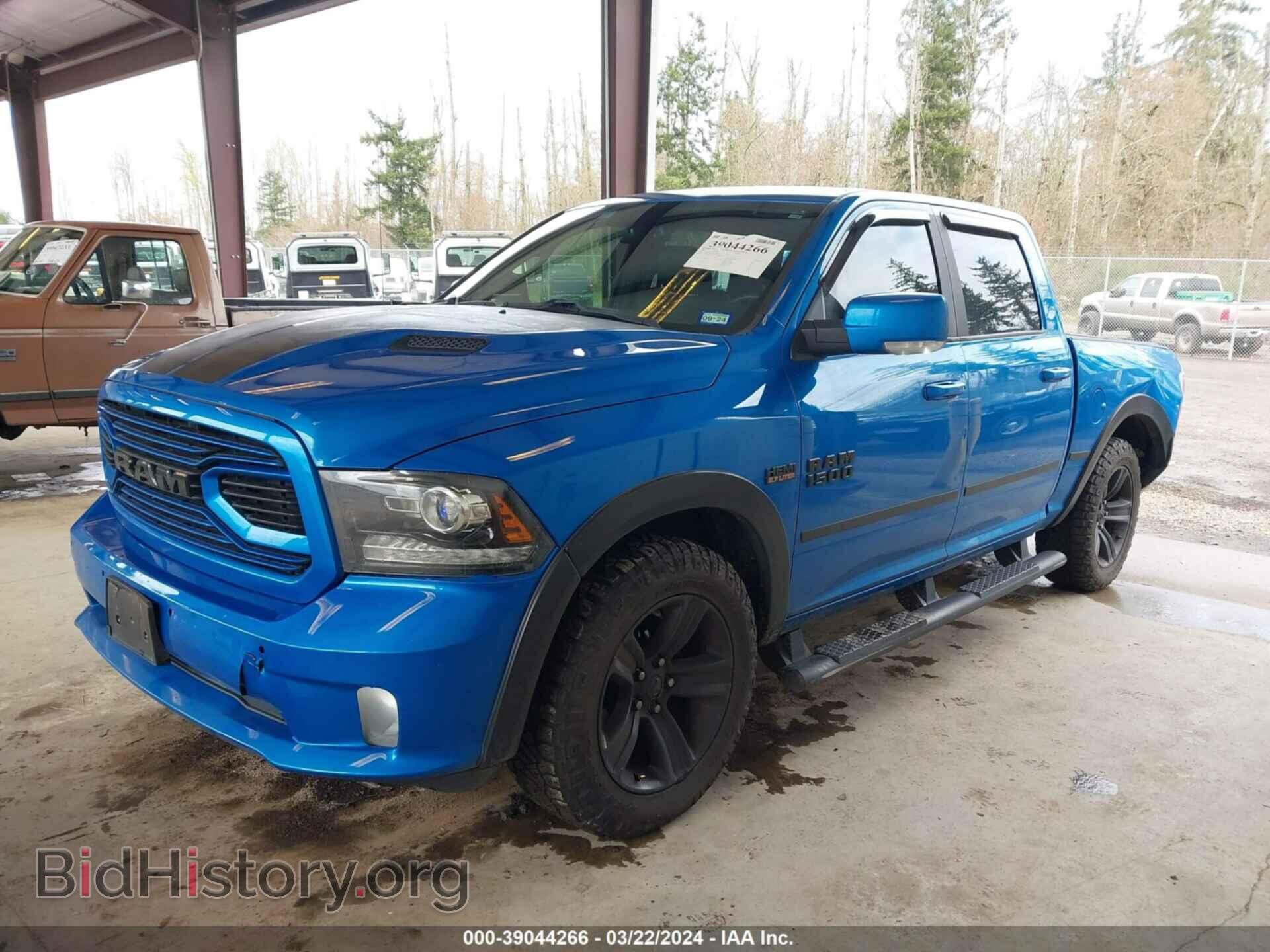 2018 RAM 1500 - VIN: 1C6RR7MT7JS220064 - Фото 2