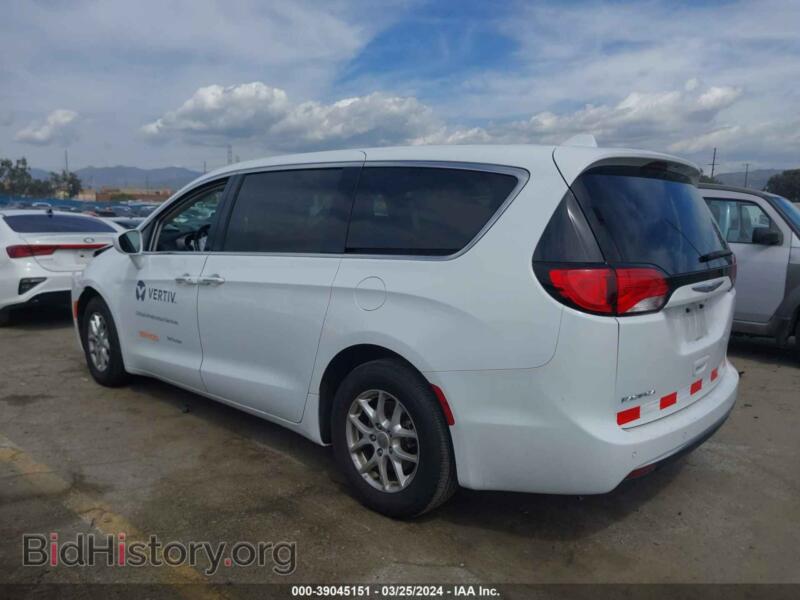 2020 Chrysler PACIFICA (VIN 2C4RC1FG4LR136604) — фото 3 из 16