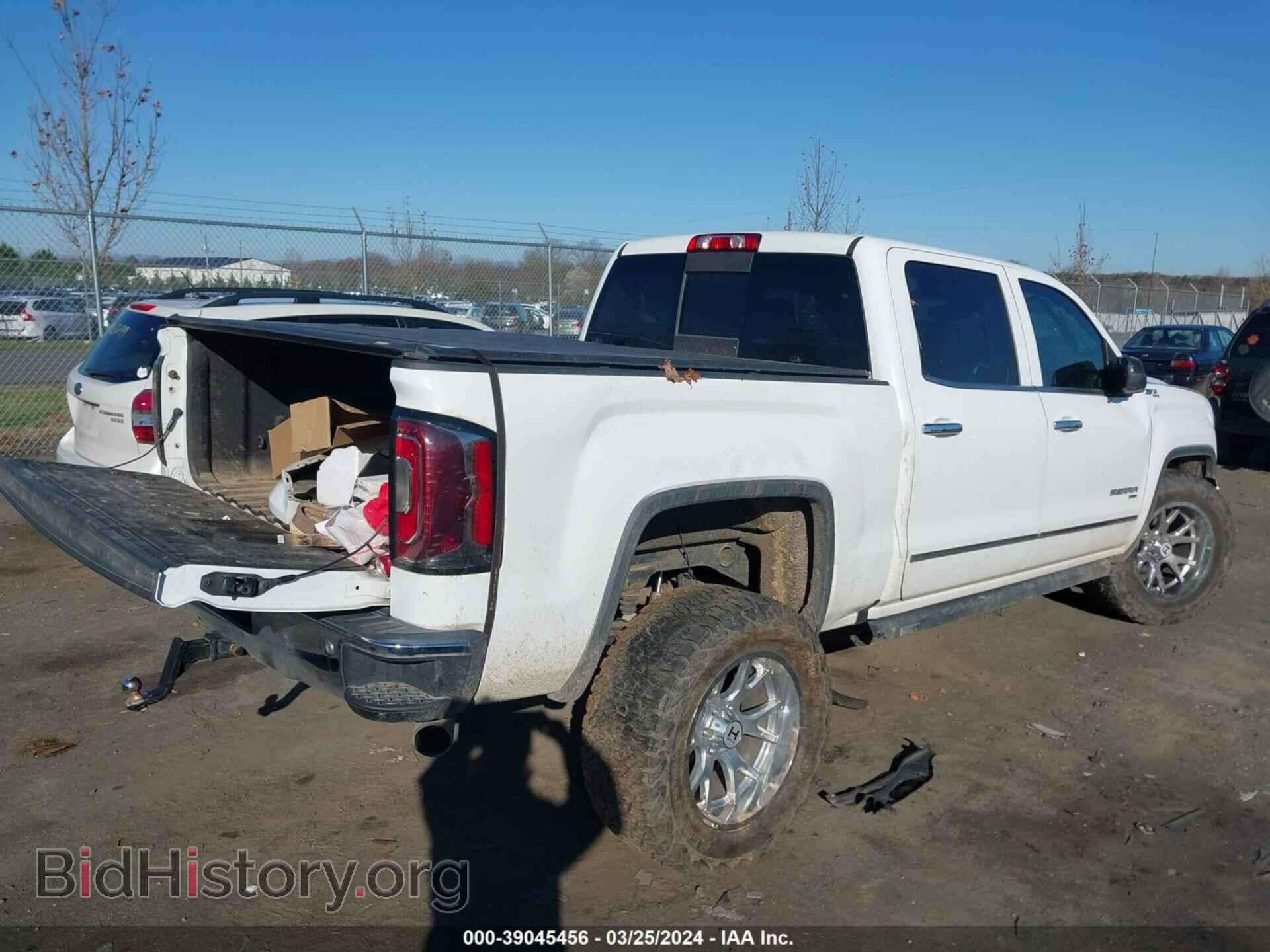 2018 GMC SIERRA 1500 - VIN: 3GTU2NER5JG256177 - Фото 4