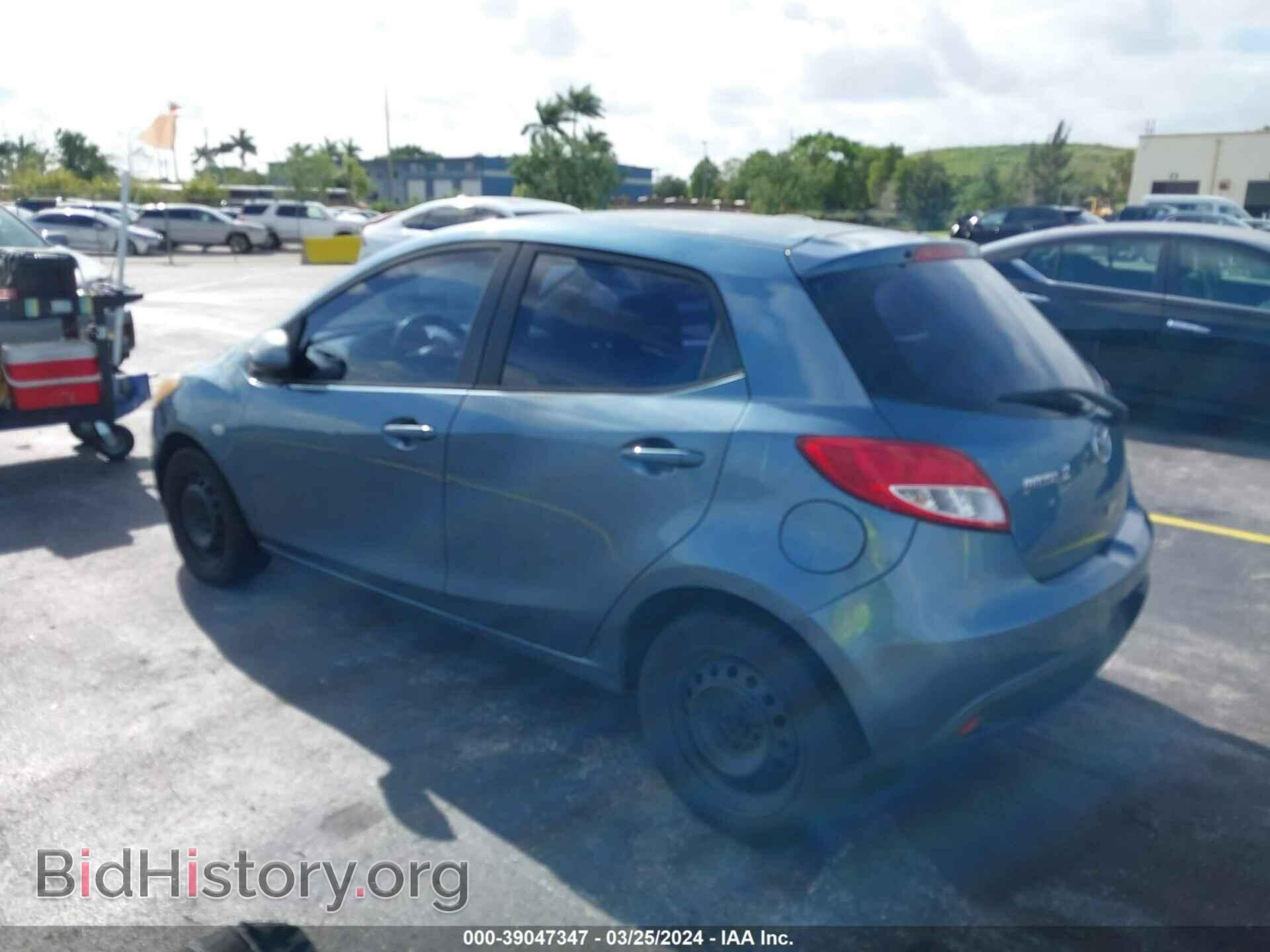 2014 MAZDA MAZDA2 - VIN: JM1DE1KY3E0177371 - Фото 3