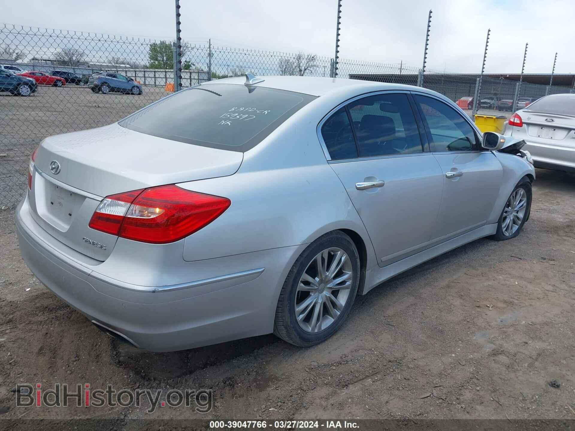 2012 HYUNDAI GENESIS - VIN: KMHGC4DD2CU164577 - Фото 4