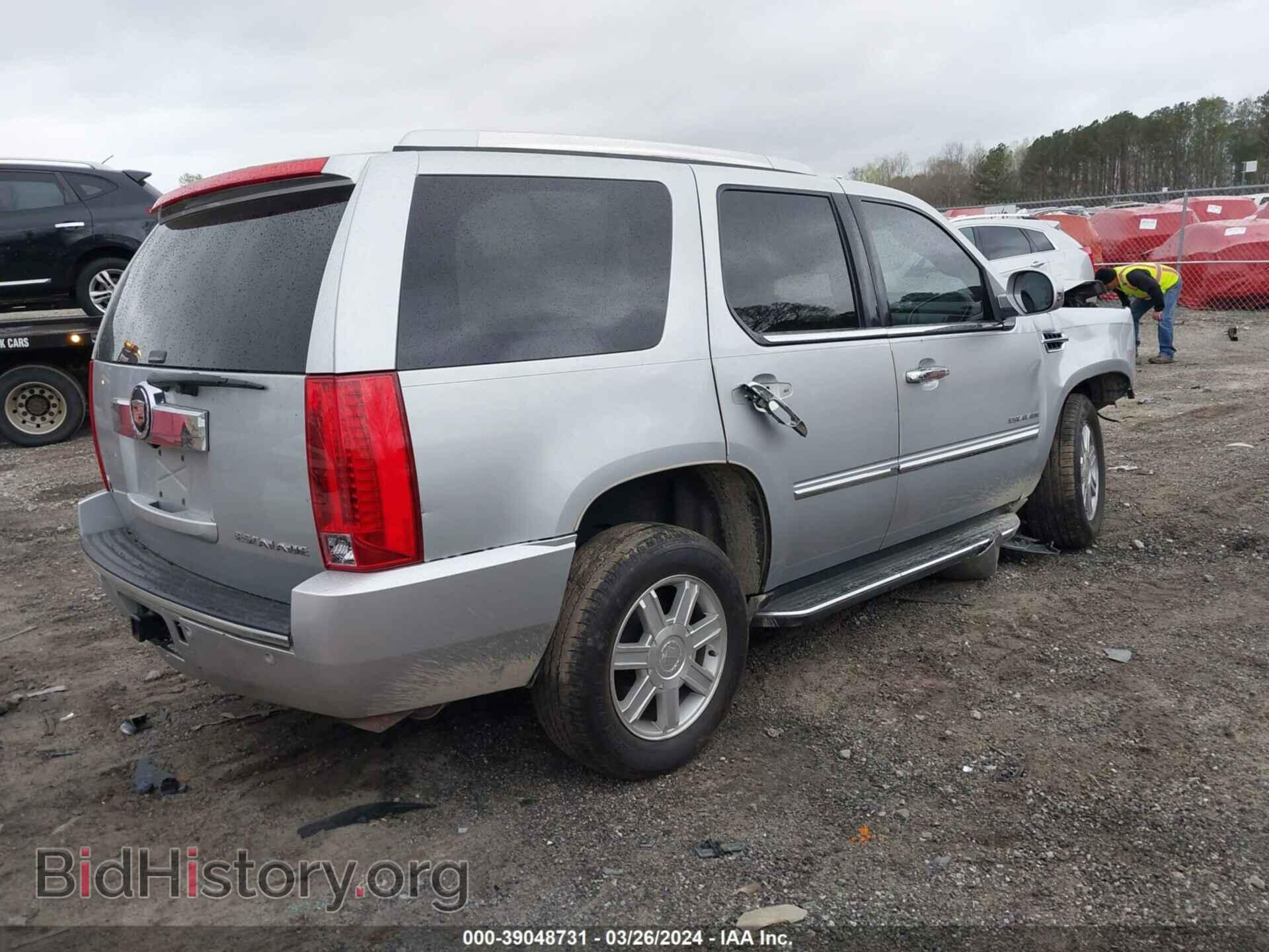 2013 CADILLAC ESCALADE - VIN: 1GYS4AEF7DR123466 - Фото 4