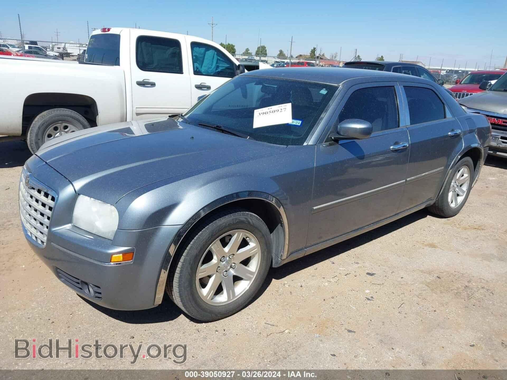 2006 CHRYSLER 300 - VIN: 2C3KA53G46H230077 - Фото 2