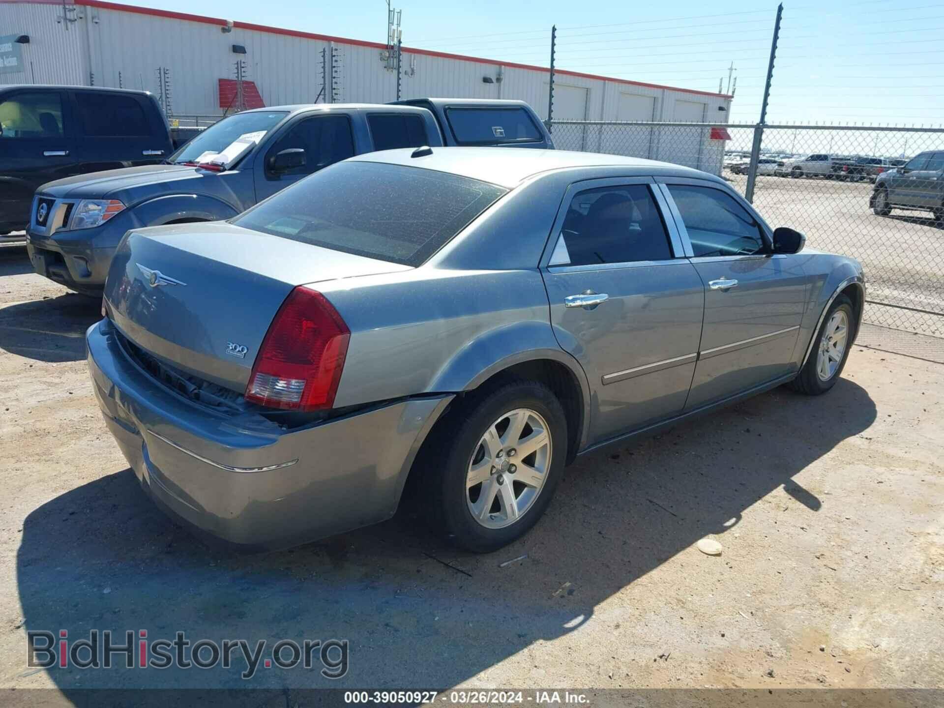 2006 CHRYSLER 300 - VIN: 2C3KA53G46H230077 - Фото 4