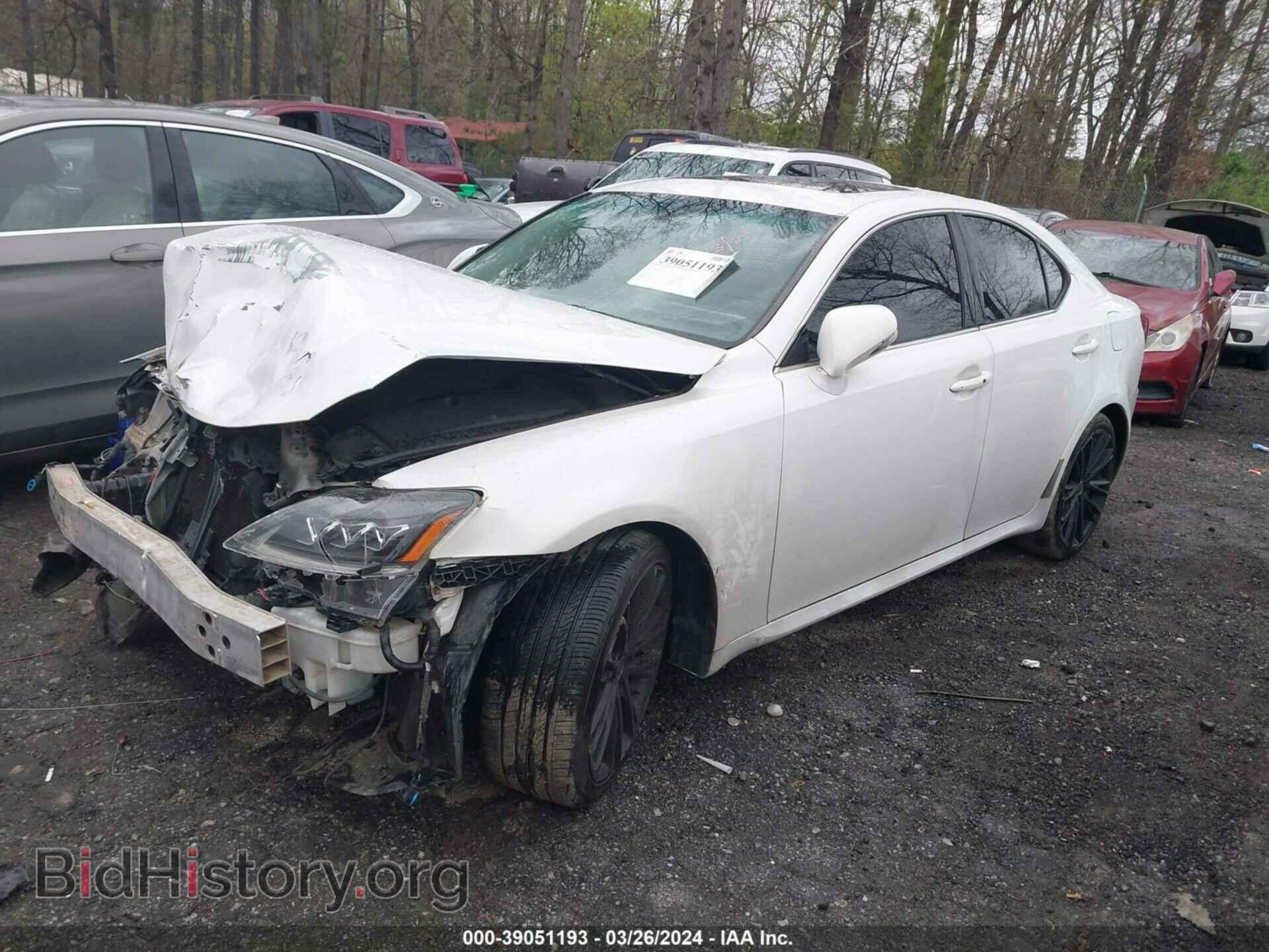 2011 LEXUS IS 250 - VIN: JTHBF5C23B5135057 - Фото 2