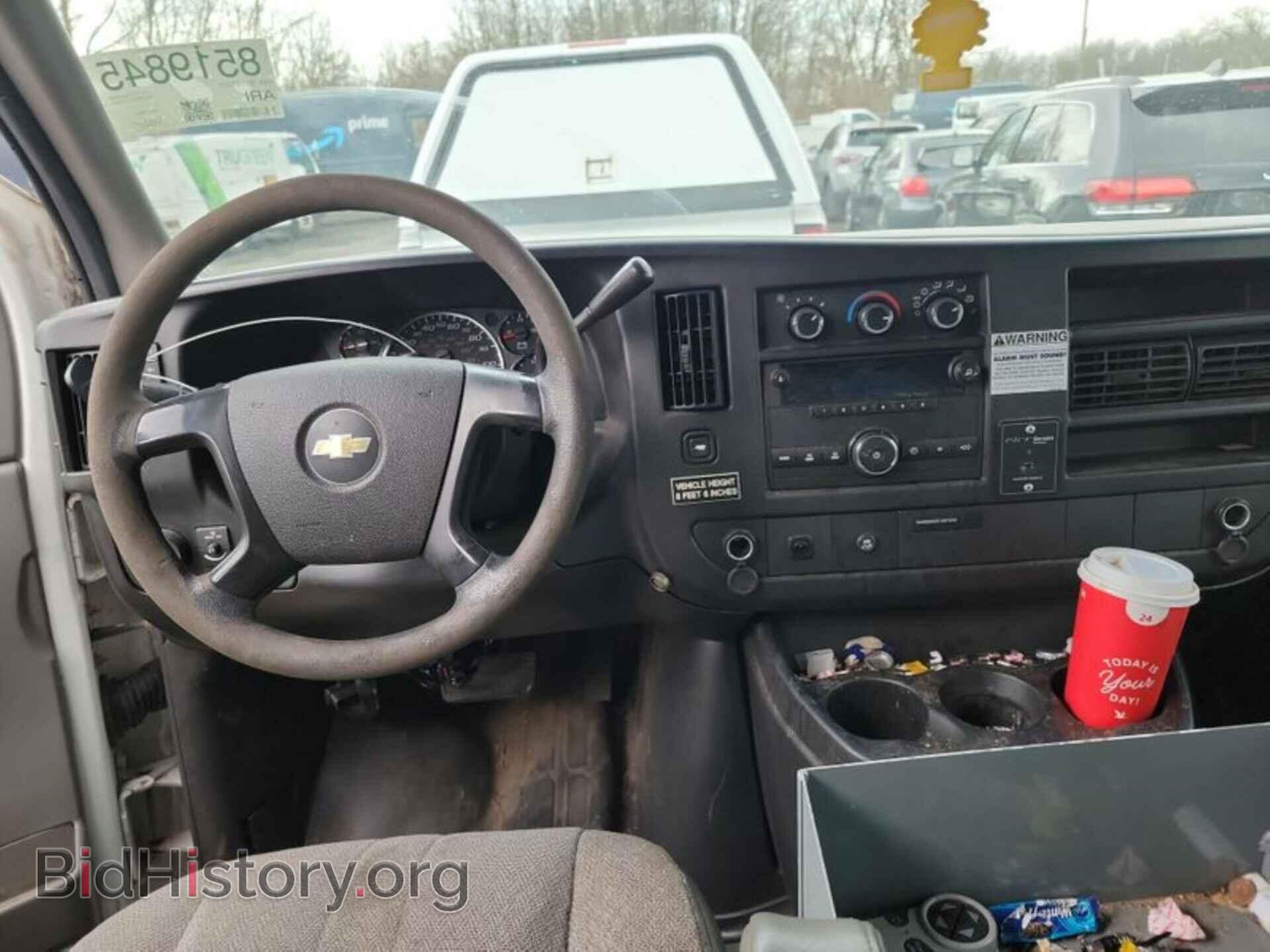 2011 CHEVROLET EXPRESS 1500 - VIN: 1GCSGAFX8B1187502 - Фото 2