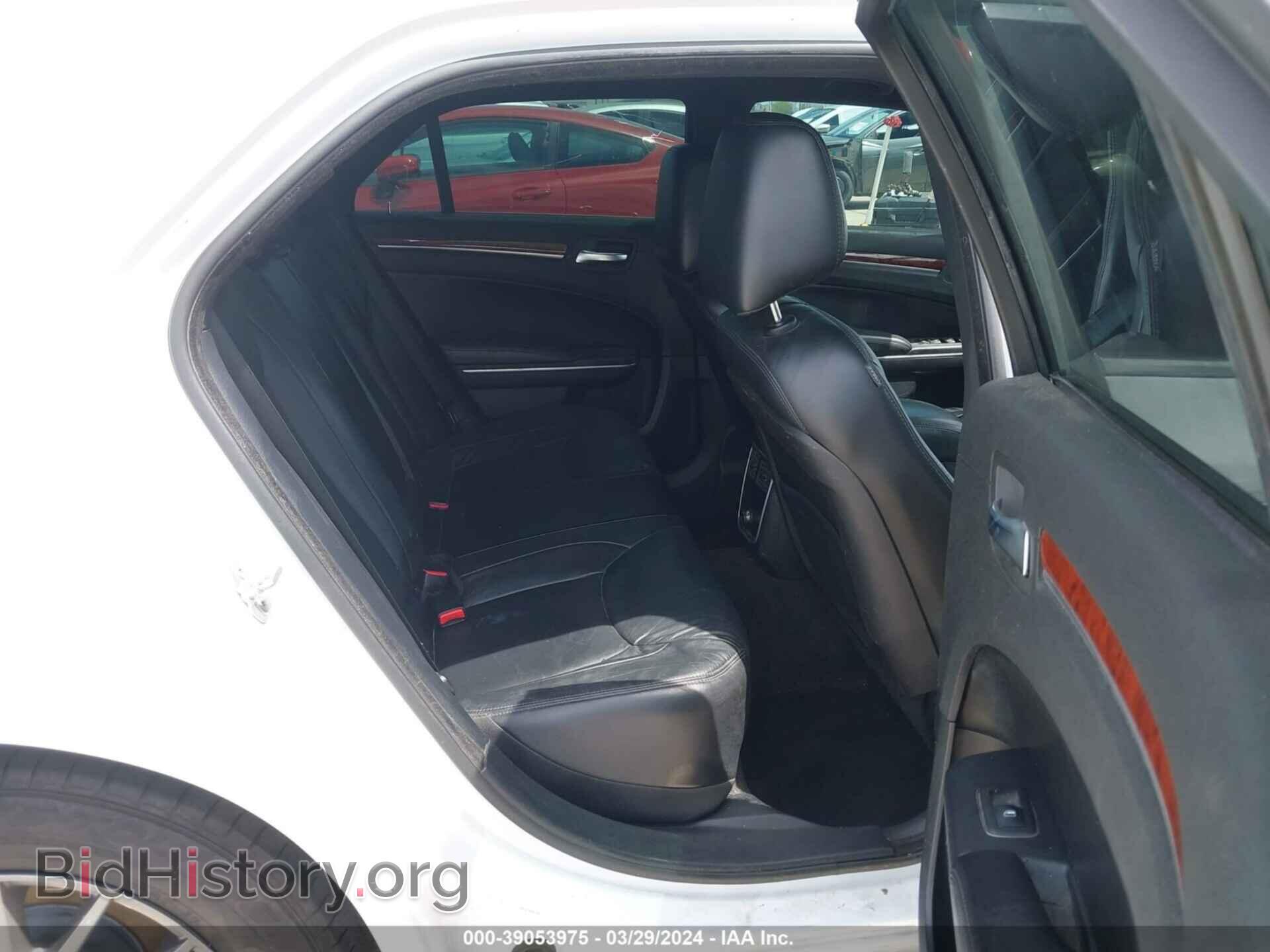 2013 CHRYSLER 300 - VIN: 2C3CCAAG0DH568955 - Фото 8
