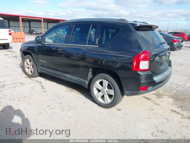 2011 Jeep COMPASS (VIN 1J4NT1FBXBD170576) — photo 3 of 11