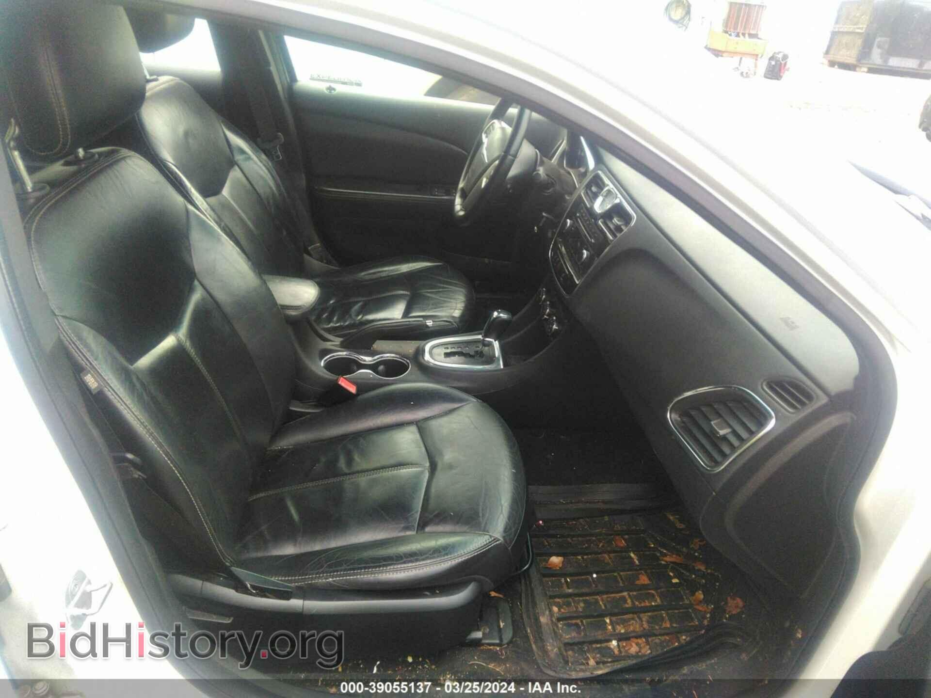 2013 CHRYSLER 200 - VIN: 1C3CCBCB8DN568054 - Фото 5