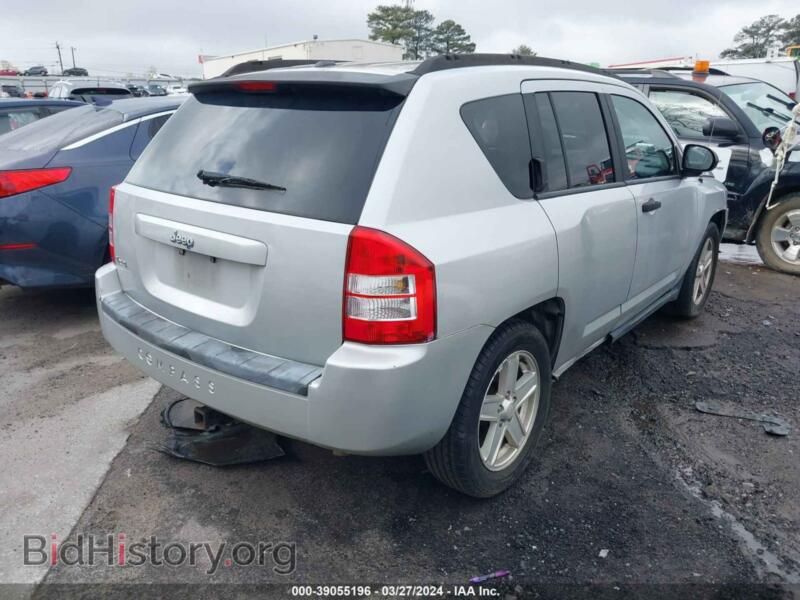2007 Jeep COMPASS (VIN 1J8FF47W87D597145) — photo 4 of 12