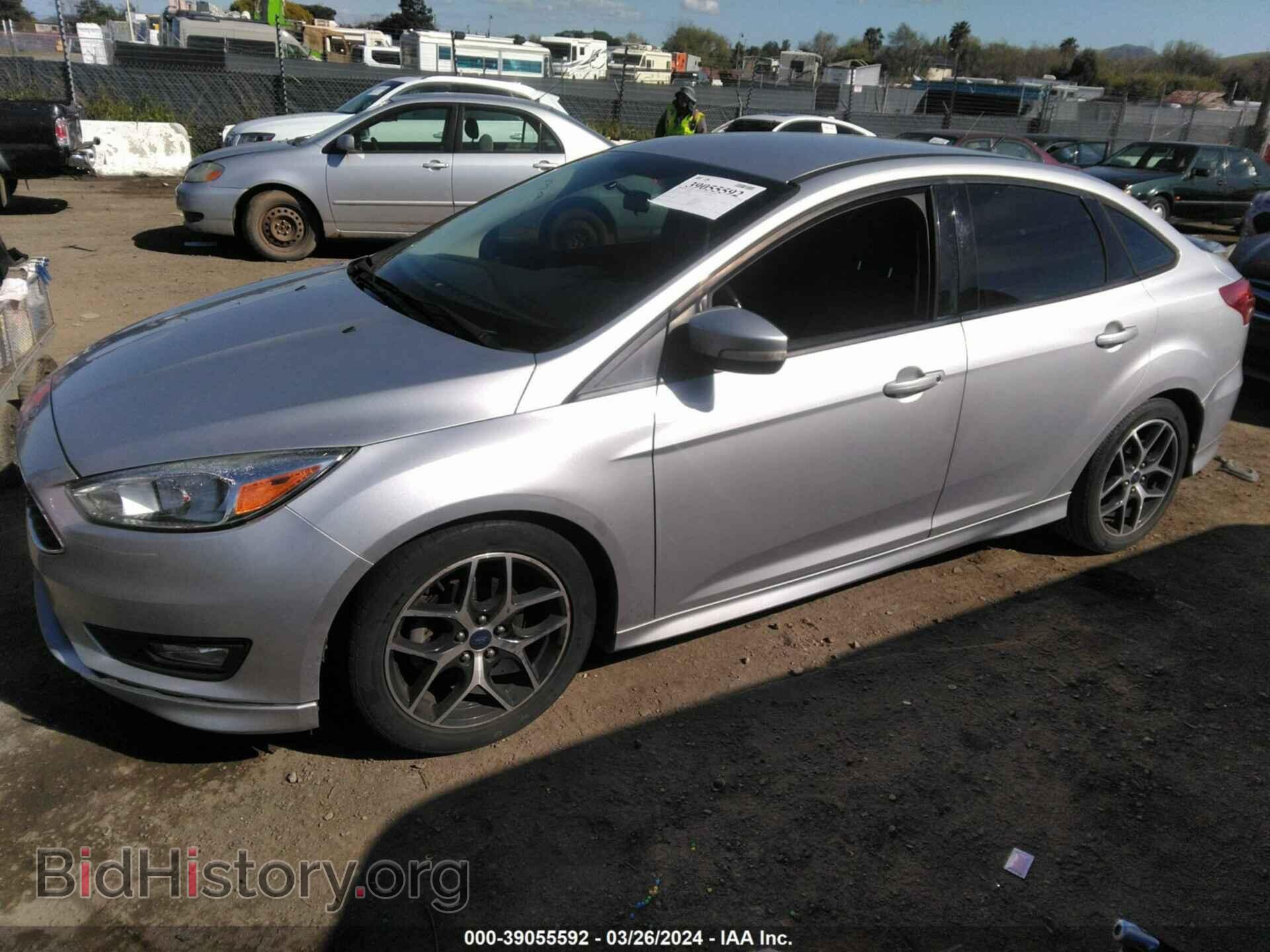 2016 FORD FOCUS - VIN: 1FADP3F2XGL395973 - Фото 2