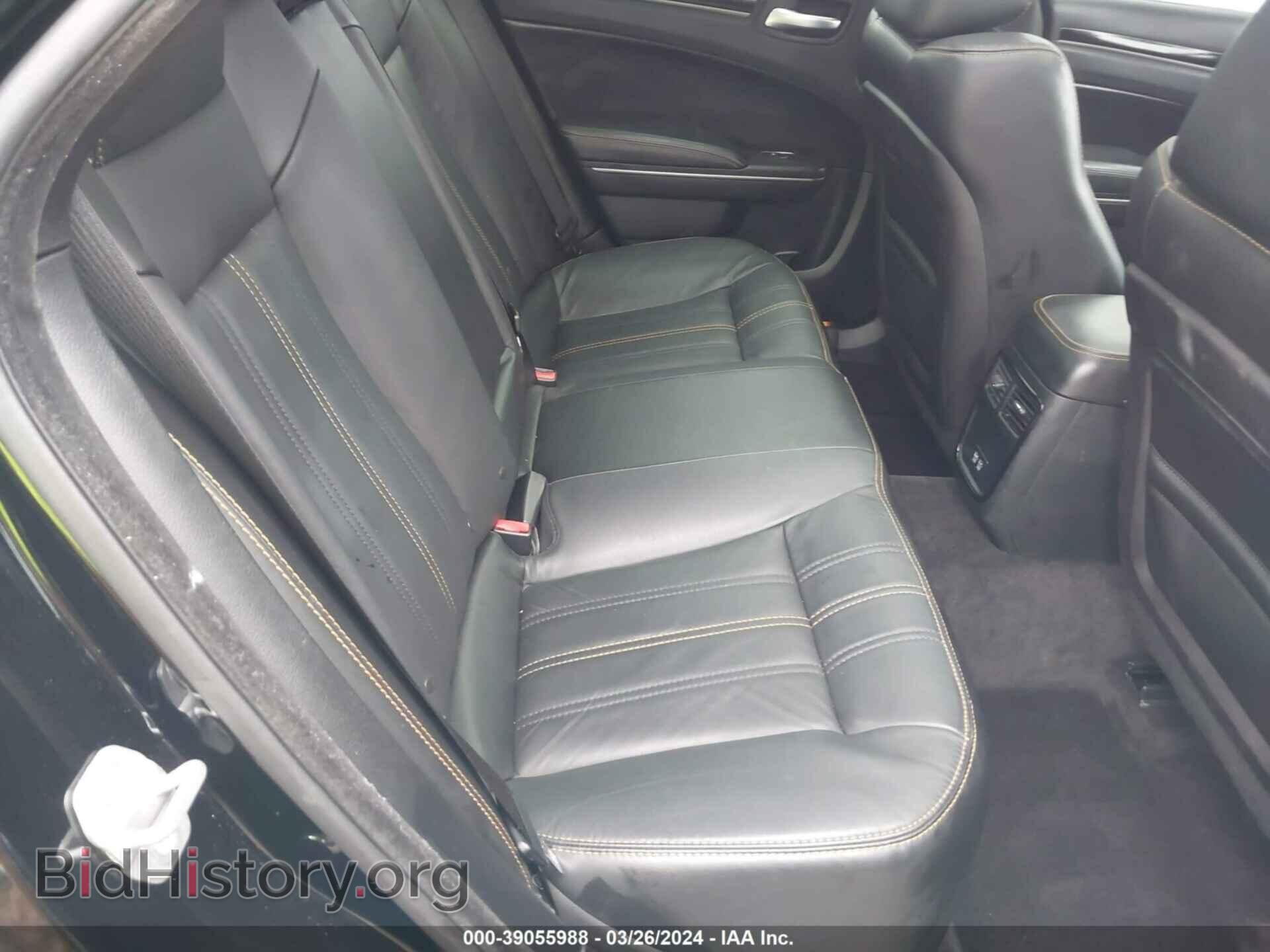 2016 CHRYSLER 300 - VIN: 2C3CCAGG2GH304664 - Фото 8