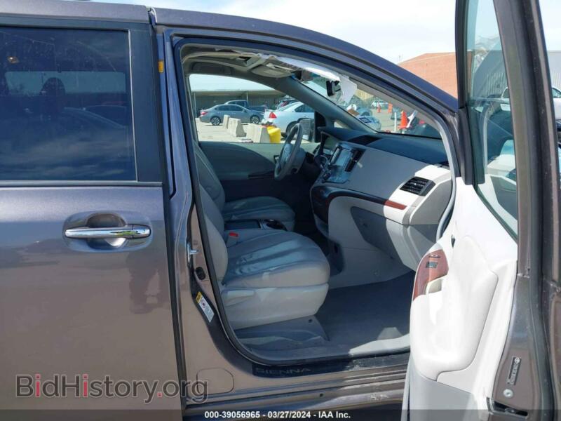 2011 Toyota SIENNA (VIN 5TDYK3DC3BS020438) — фото 5 из 16