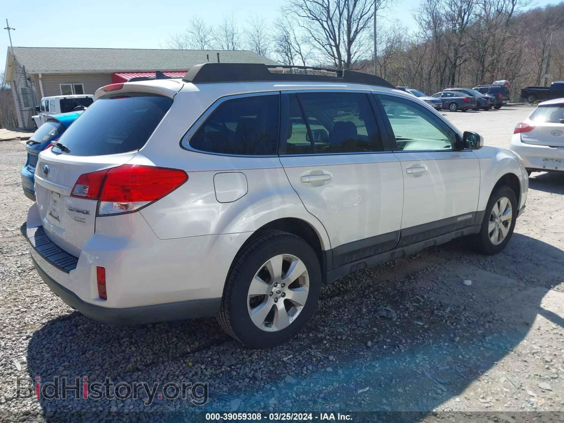 2011 SUBARU OUTBACK - VIN: 4S4BRBKC8B3428266 - Фото 4