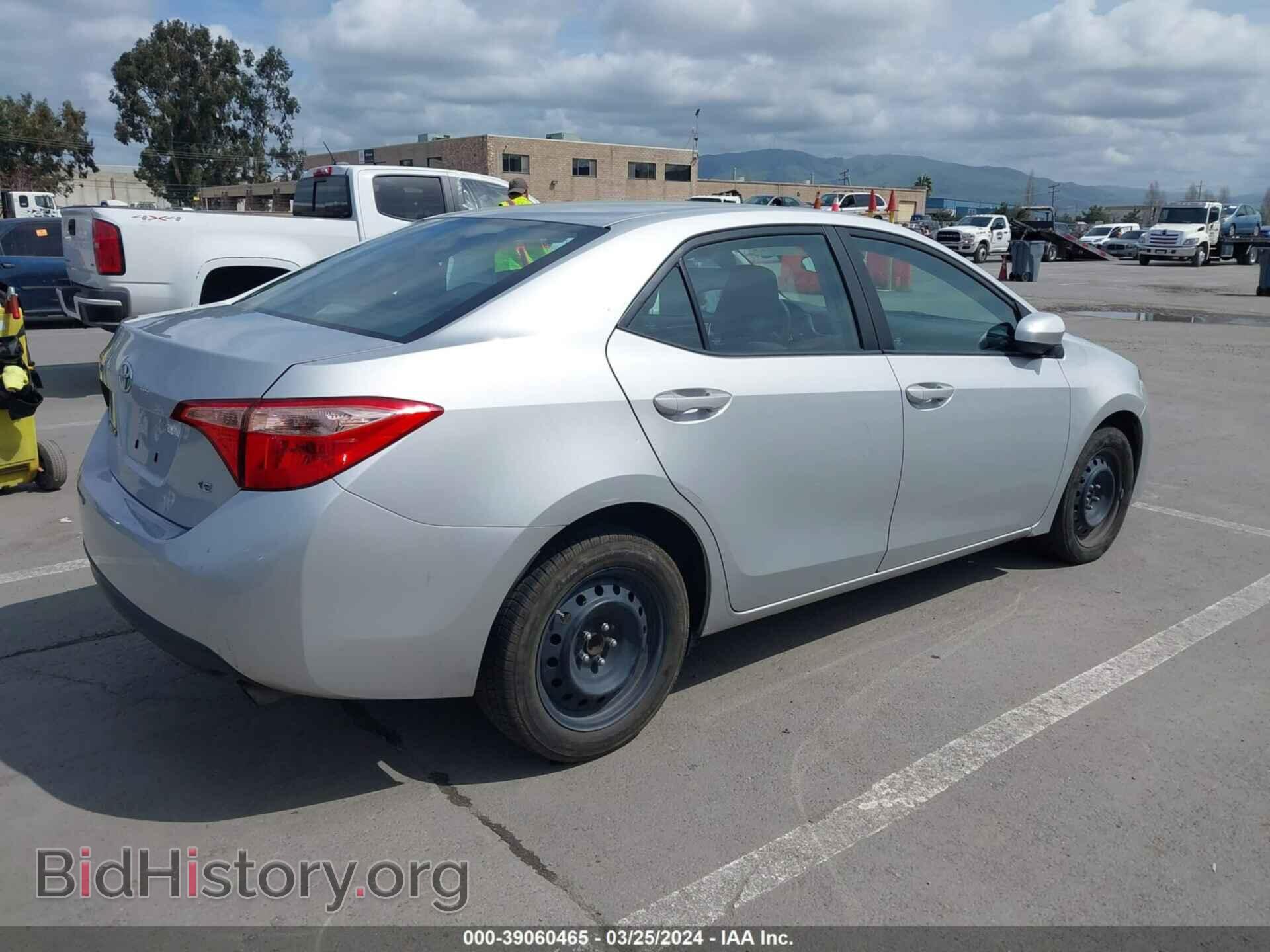 2017 TOYOTA COROLLA - VIN: 2T1BURHEXHC793360 - Фото 4