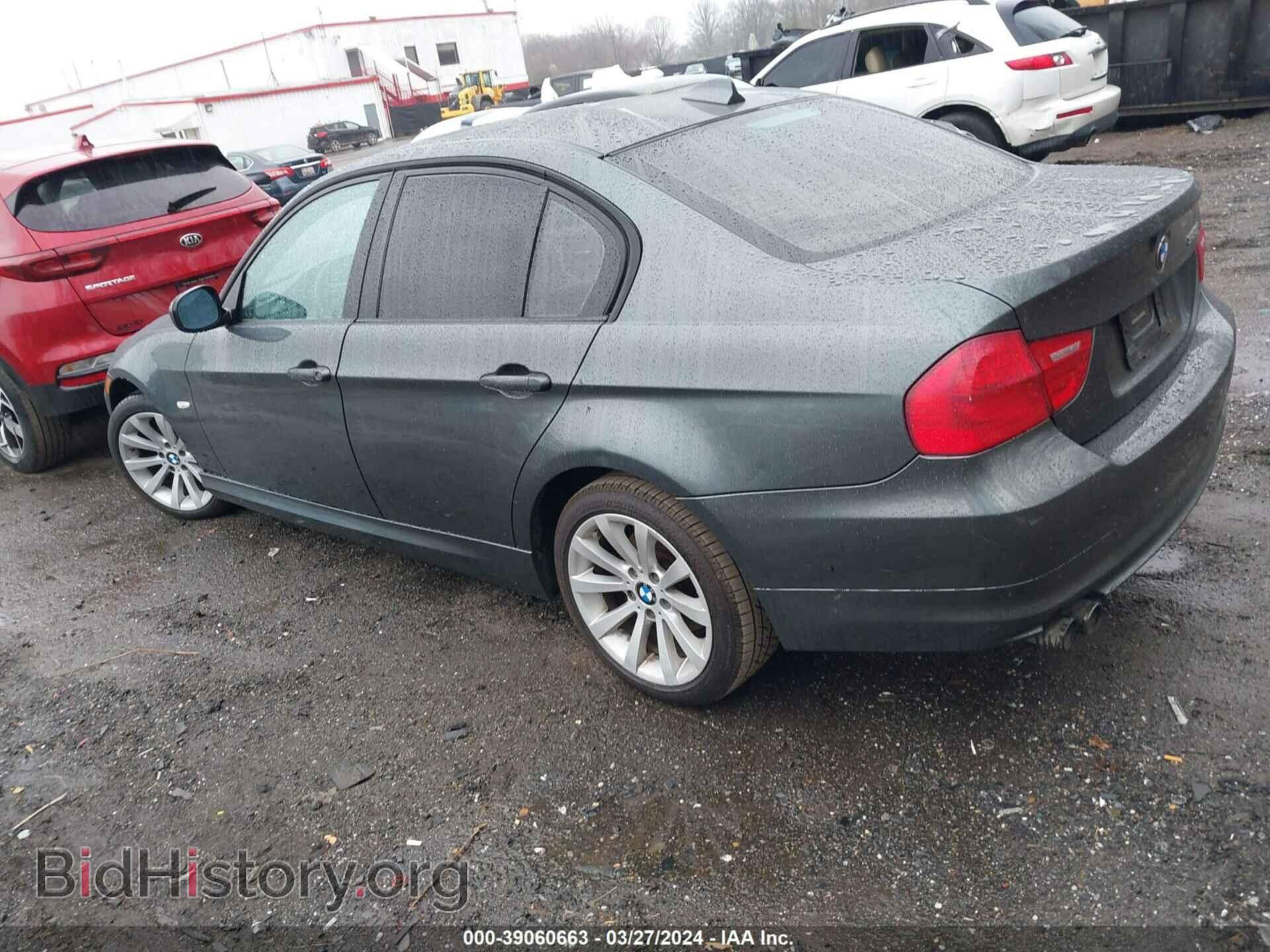 2009 BMW 328I - VIN: WBAPH73549E129136 - Фото 3
