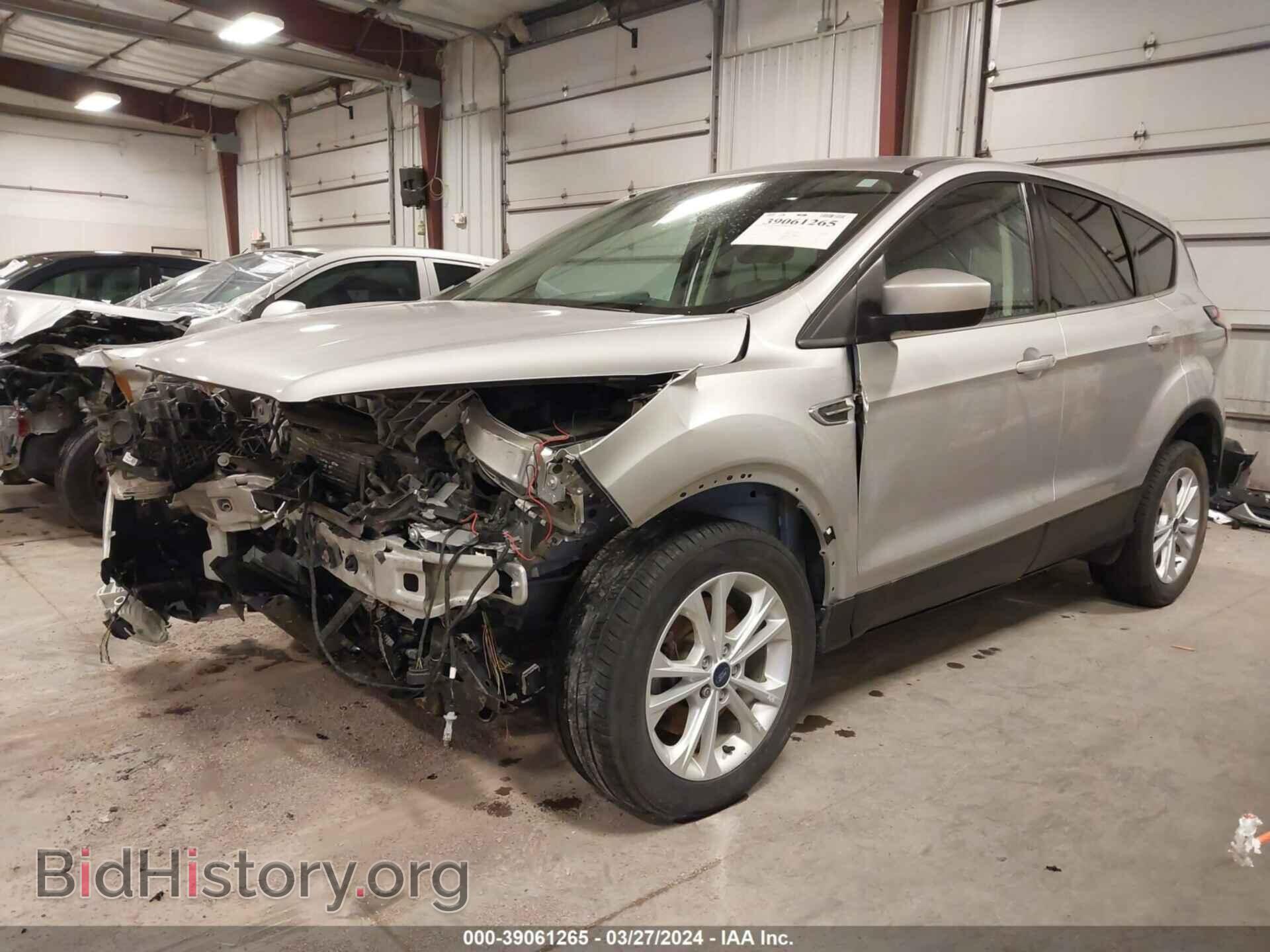 2017 FORD ESCAPE - VIN: 1FMCU9GD1HUB06438 - Photo 2