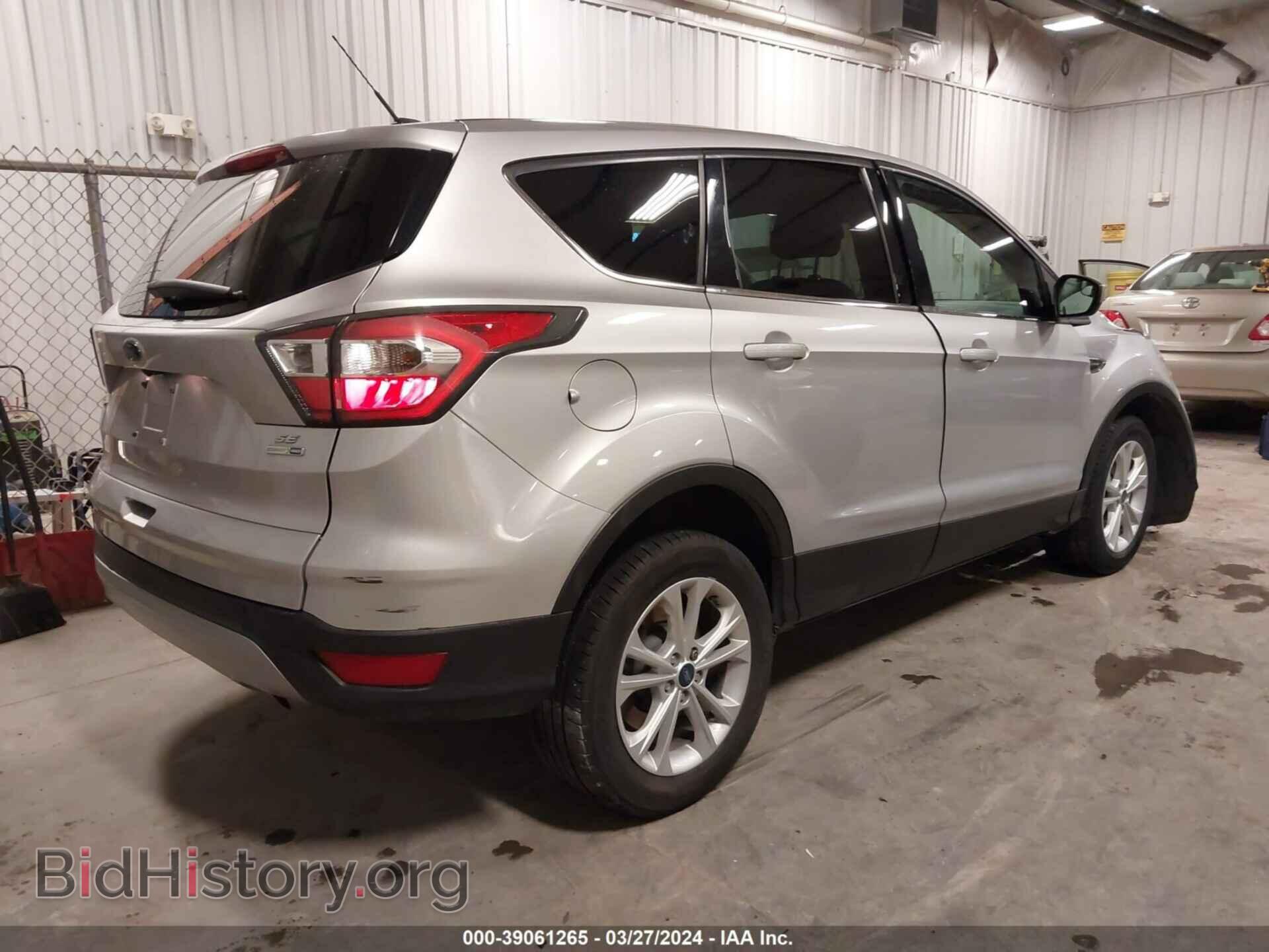 2017 FORD ESCAPE - VIN: 1FMCU9GD1HUB06438 - Photo 4