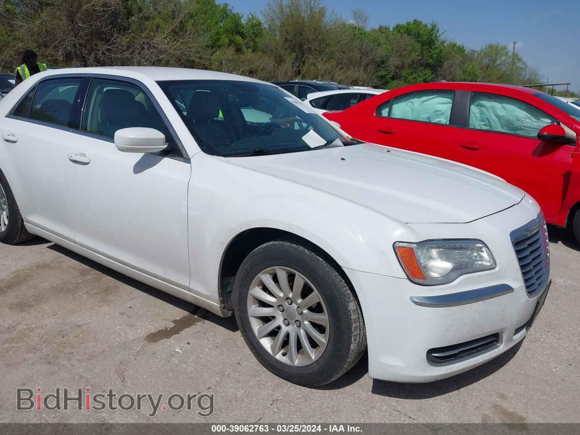 Фотография 2C3CCAAG9EH120117 - CHRYSLER 300 2014