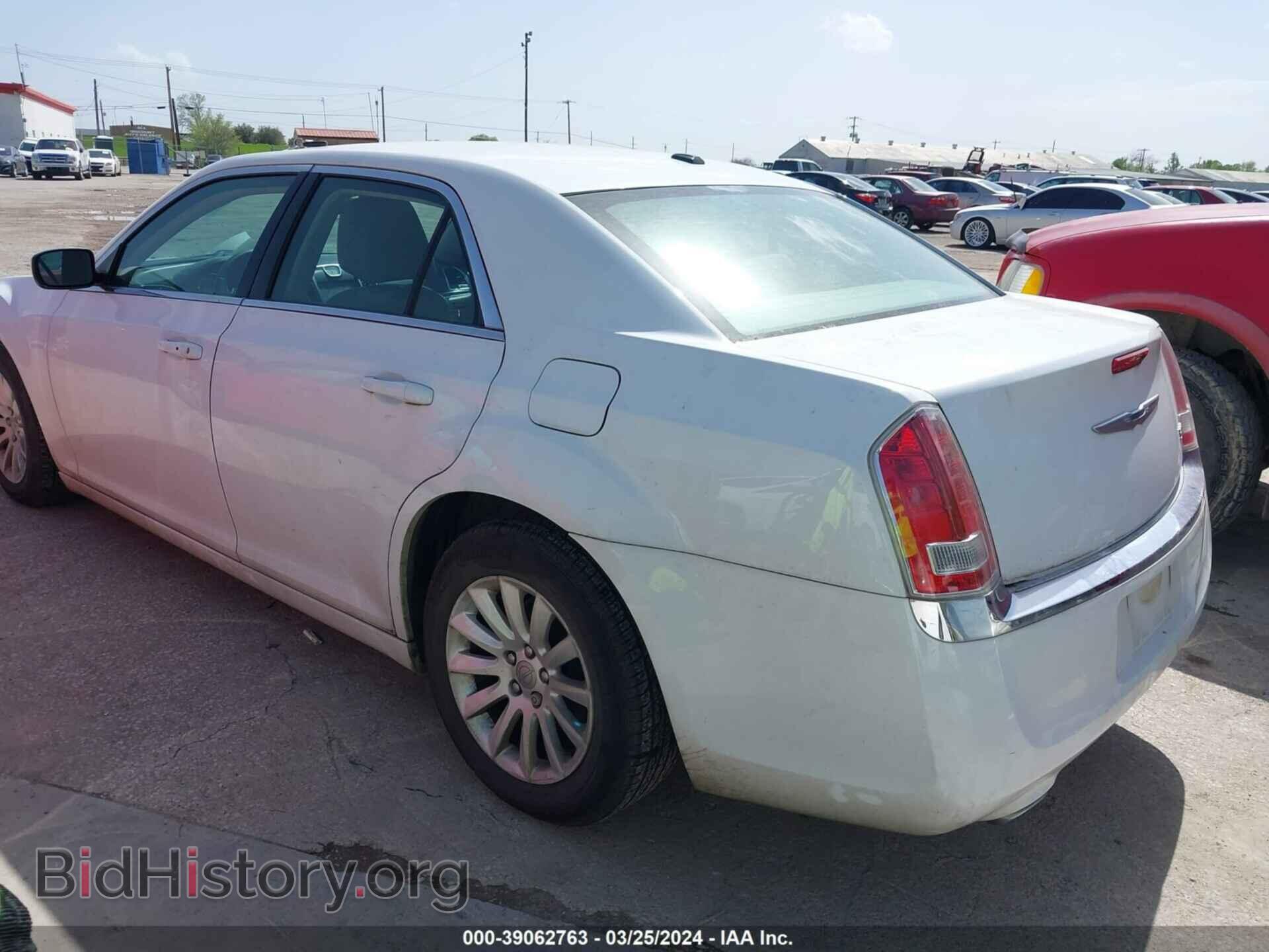 2014 CHRYSLER 300 - VIN: 2C3CCAAG9EH120117 - Фото 3