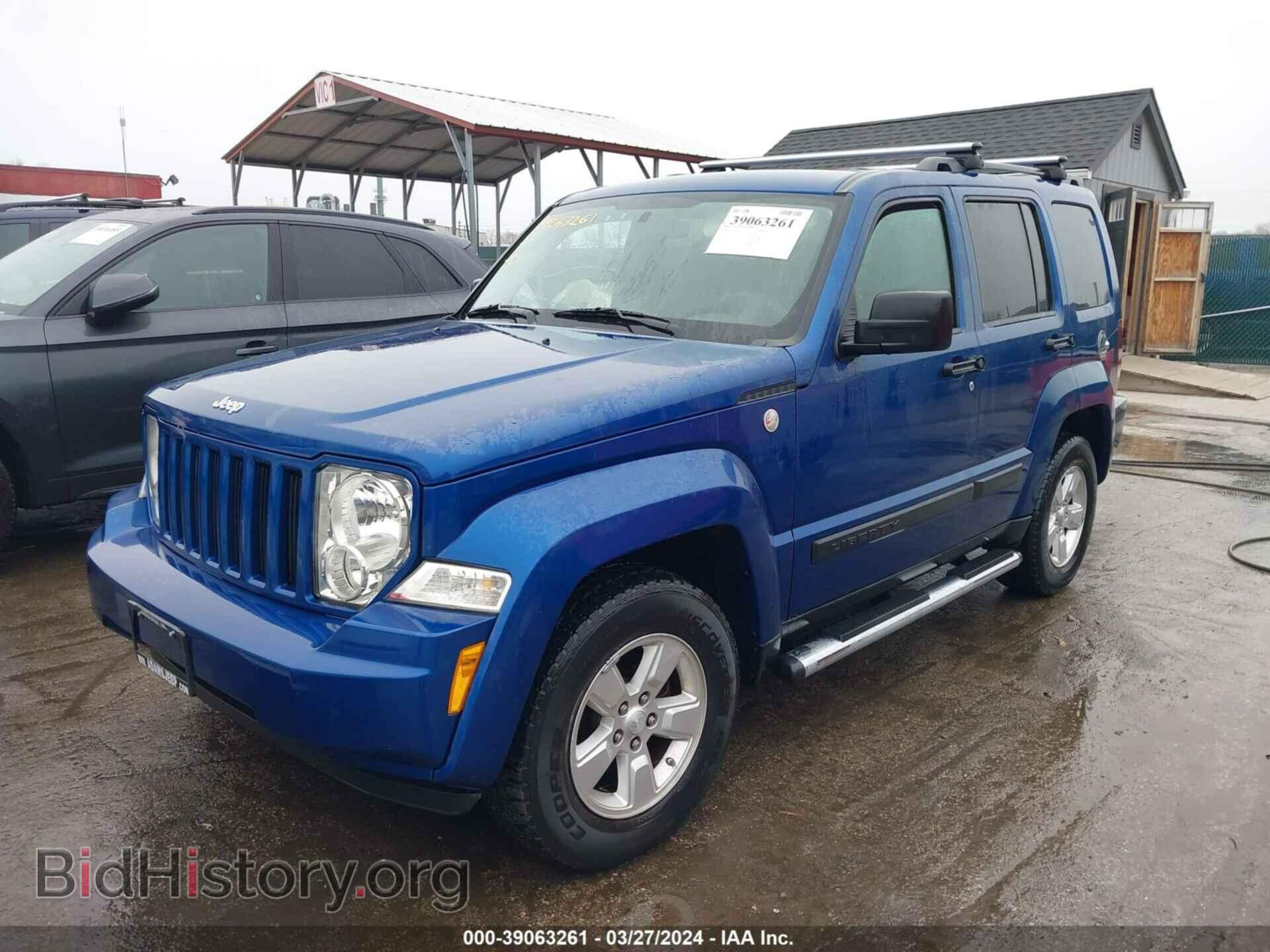 2010 JEEP LIBERTY - VIN: 1J4PN2GK3AW111461 - Фото 2