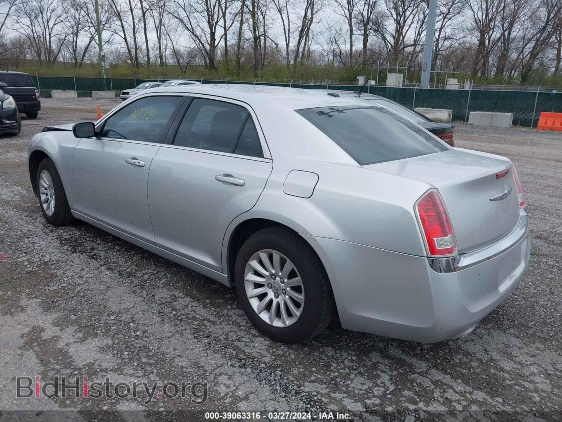 2012 CHRYSLER 300 - VIN: 2C3CCAAGXCH104912 - Фото 3