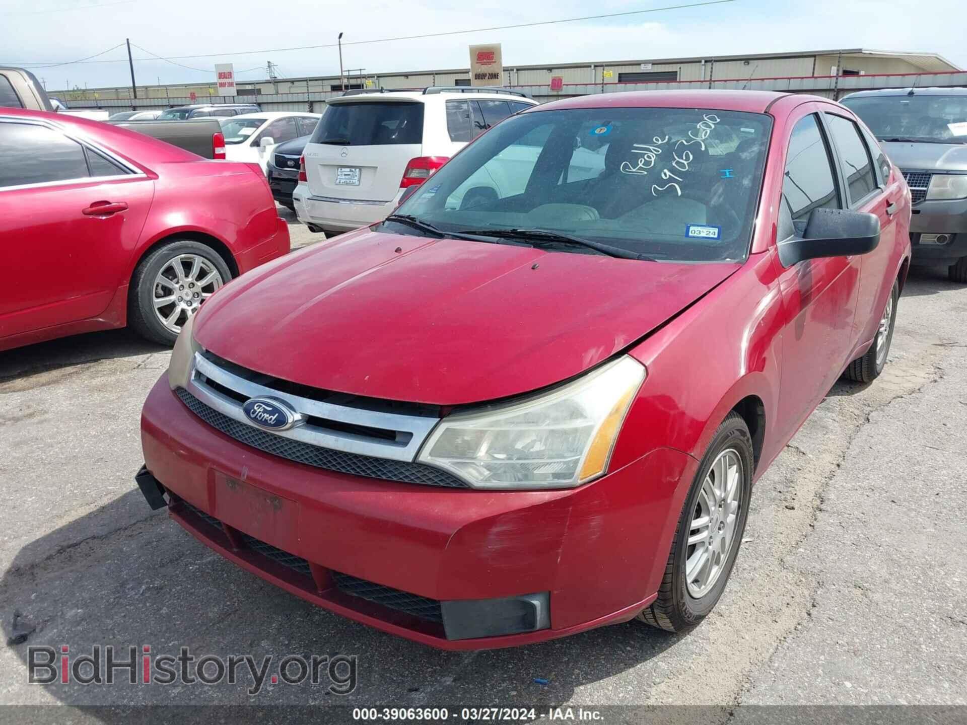 2011 FORD FOCUS - VIN: 1FAHP3FN4BW202042 - Photo 2