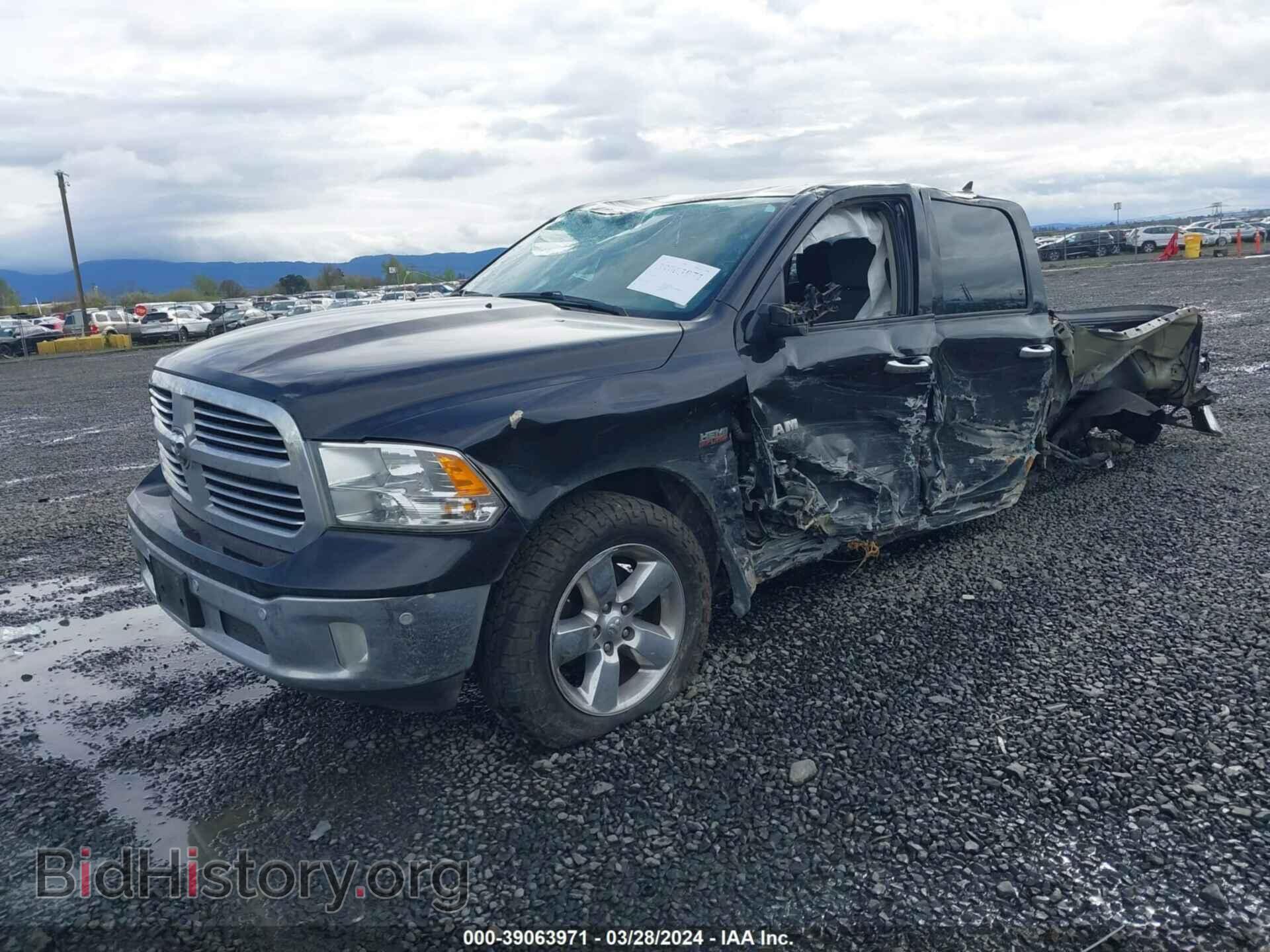 2018 RAM 1500 - VIN: 1C6RR7TT2JS168523 - Фото 2