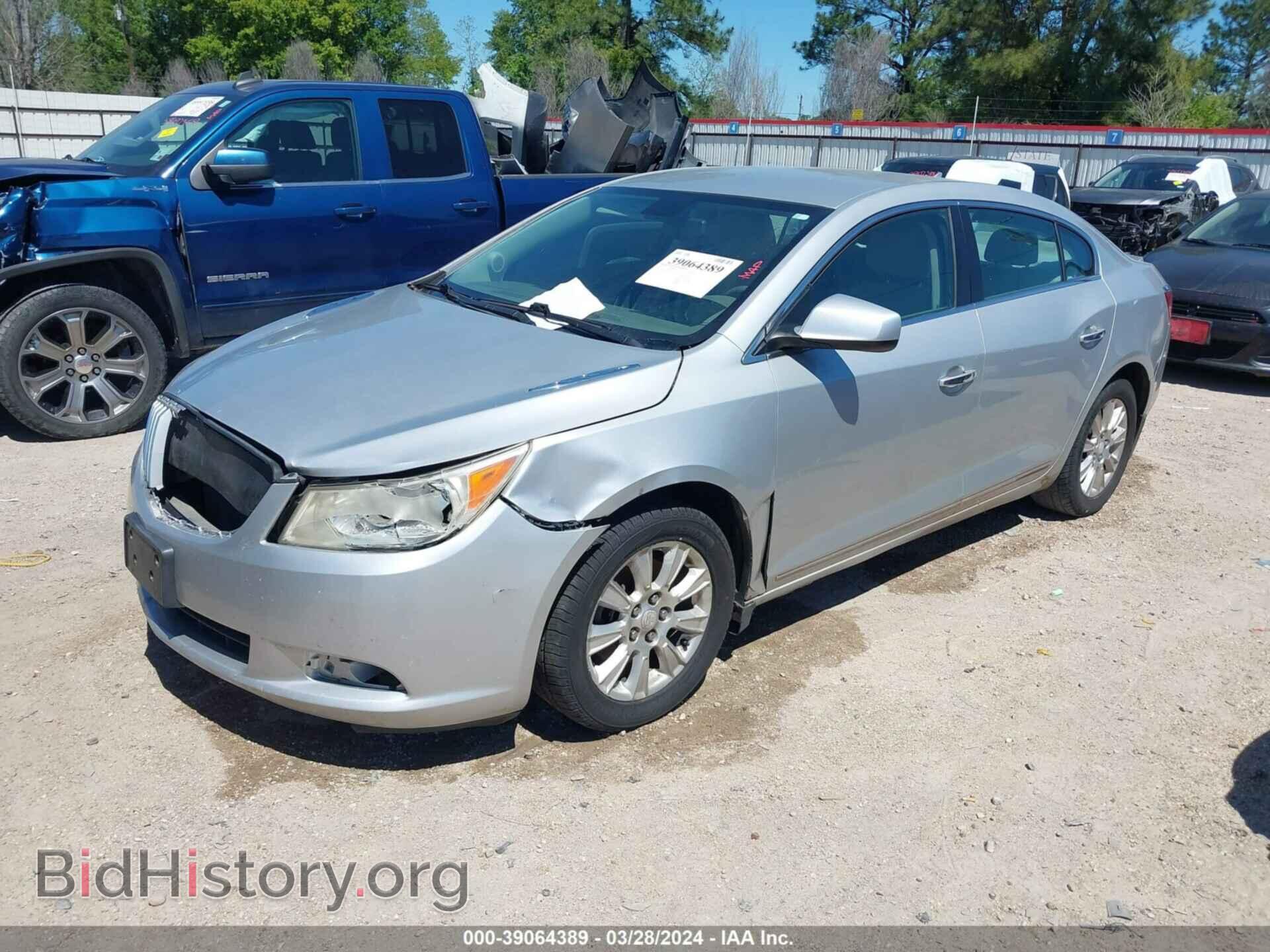 2011 BUICK LACROSSE - VIN: 1G4GA5ED8BF276121 - Фото 2