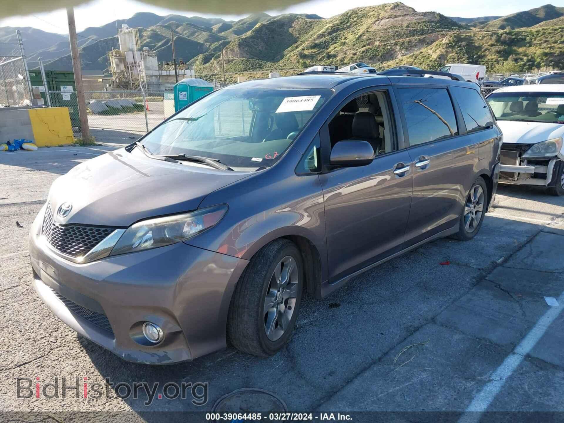 2014 TOYOTA SIENNA - VIN: 5TDXK3DC6ES511697 - Фото 2