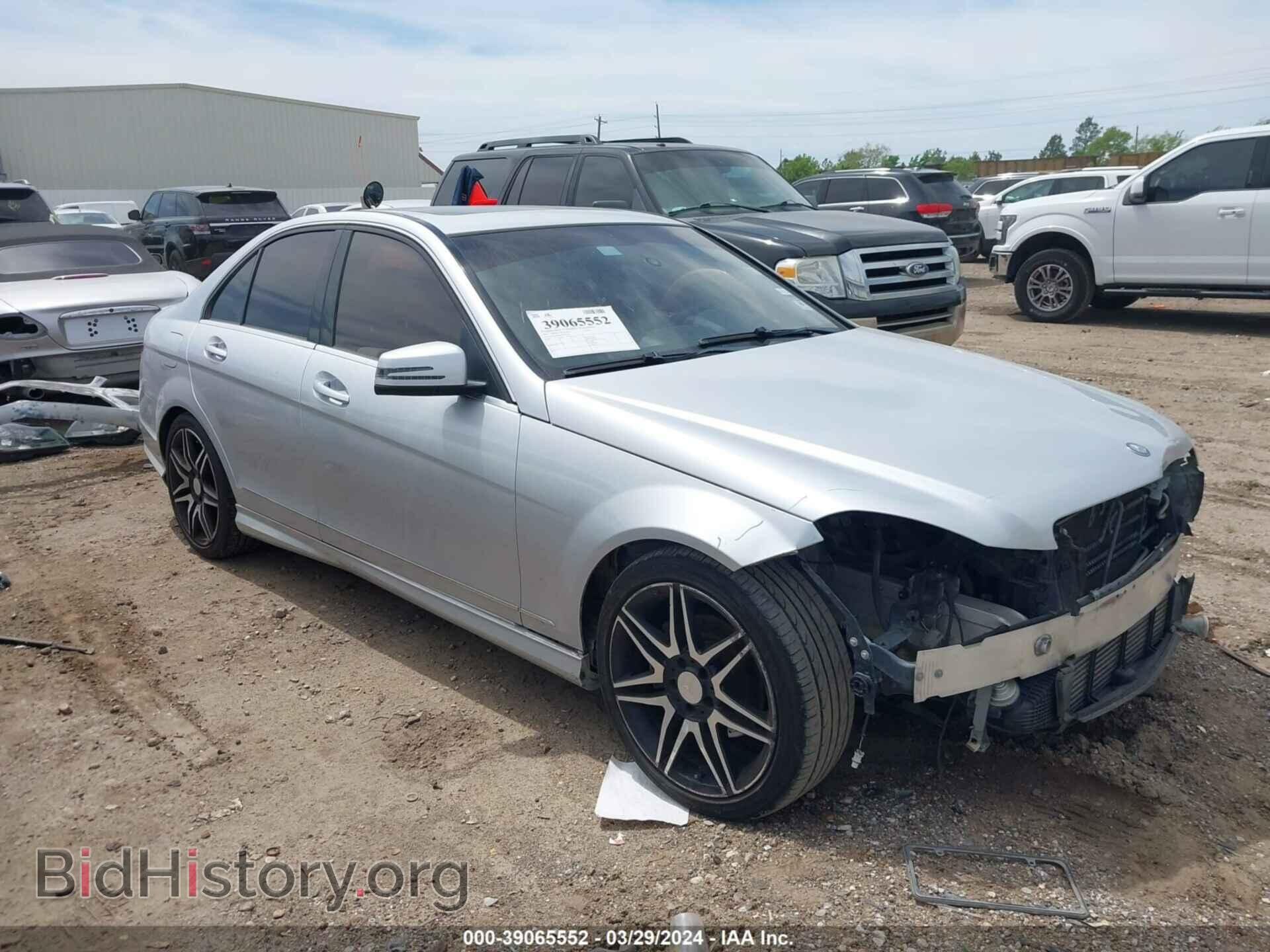 Photo WDDGF4HB7DR270764 - MERCEDES-BENZ C 250 2013