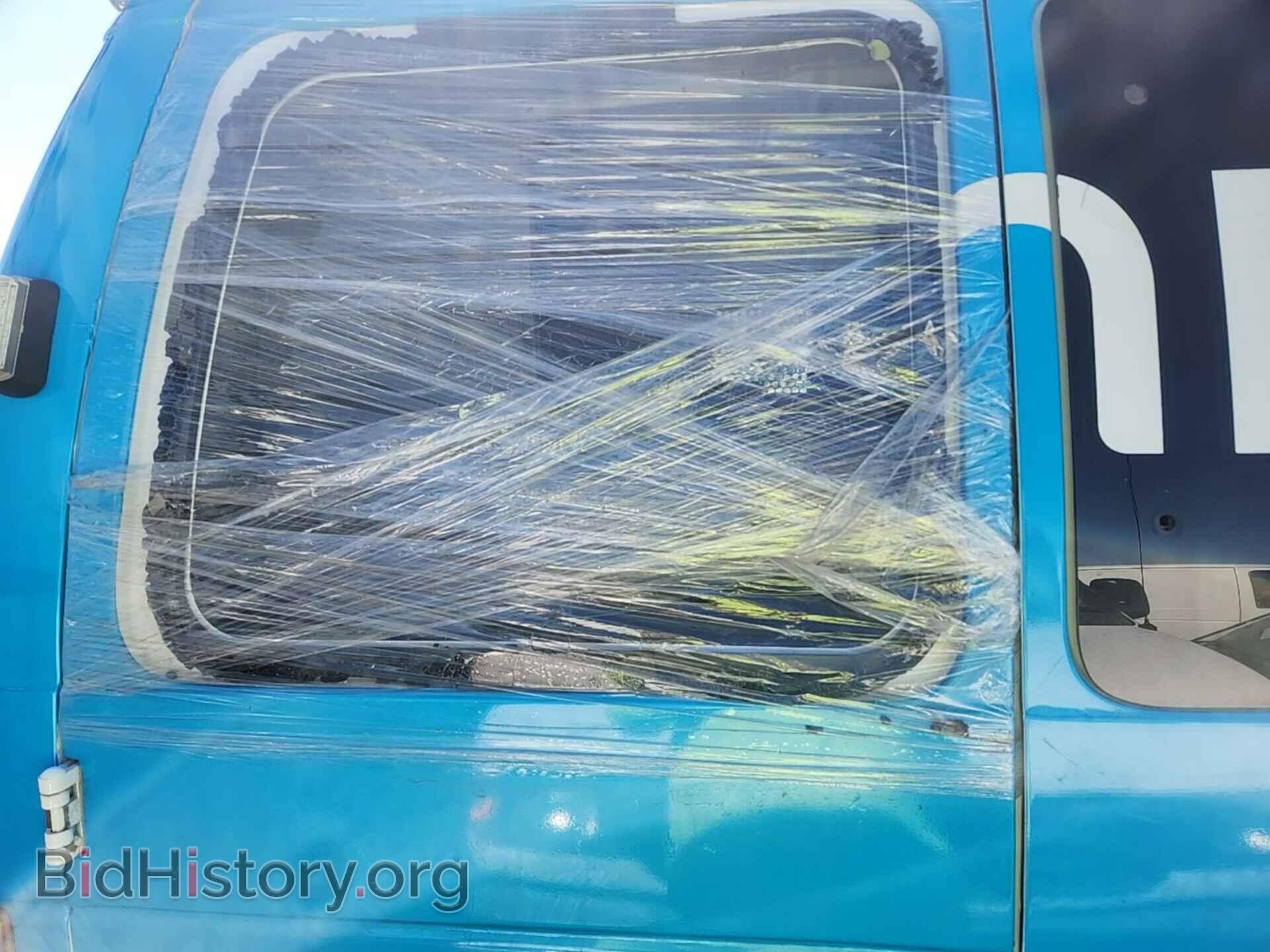 2009 FORD ECONOLINE - VIN: 1FTNE24L99DA81898 - Photo 2