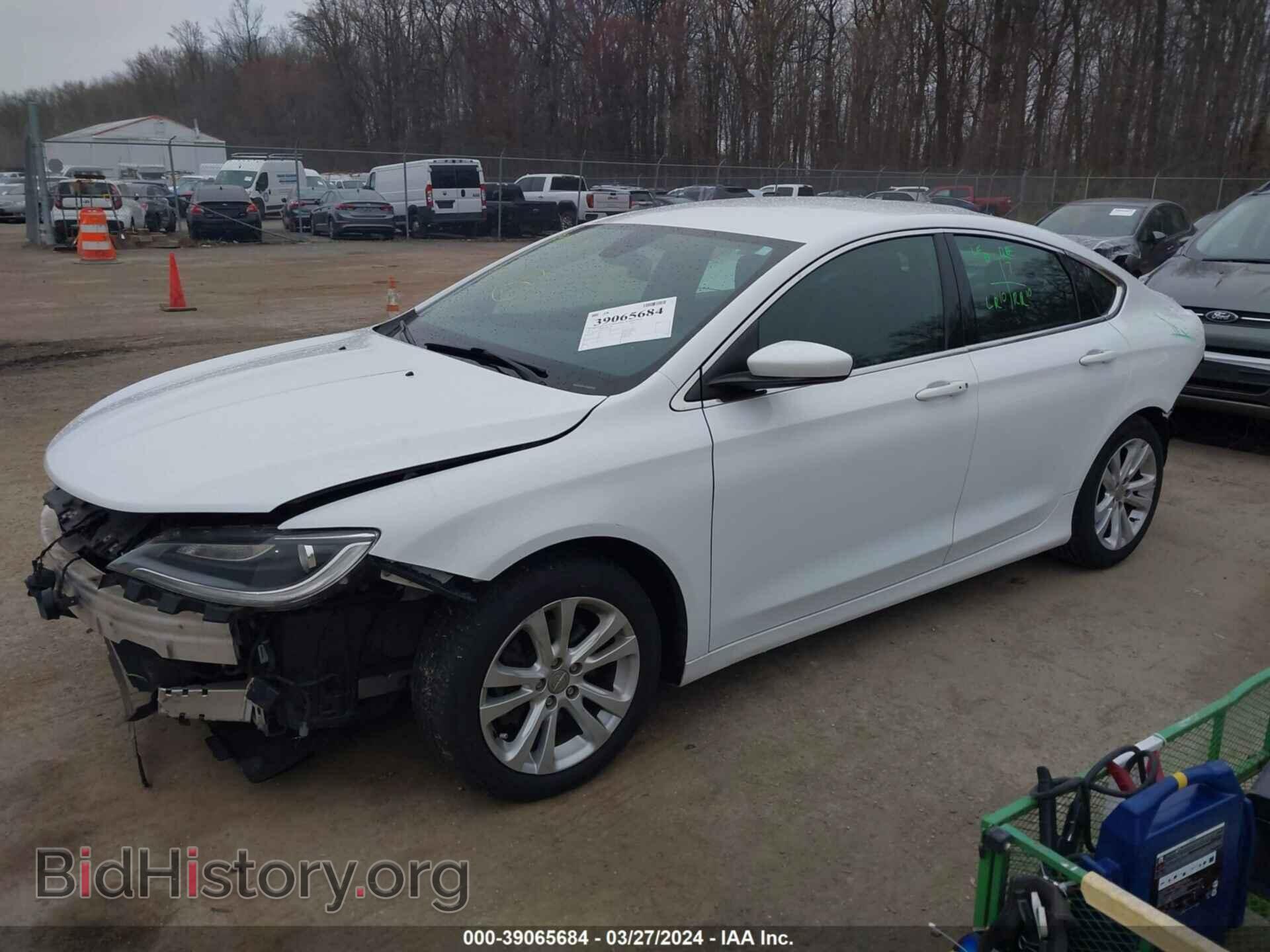 2016 CHRYSLER 200 - VIN: 1C3CCCAB0GN117259 - Фото 2