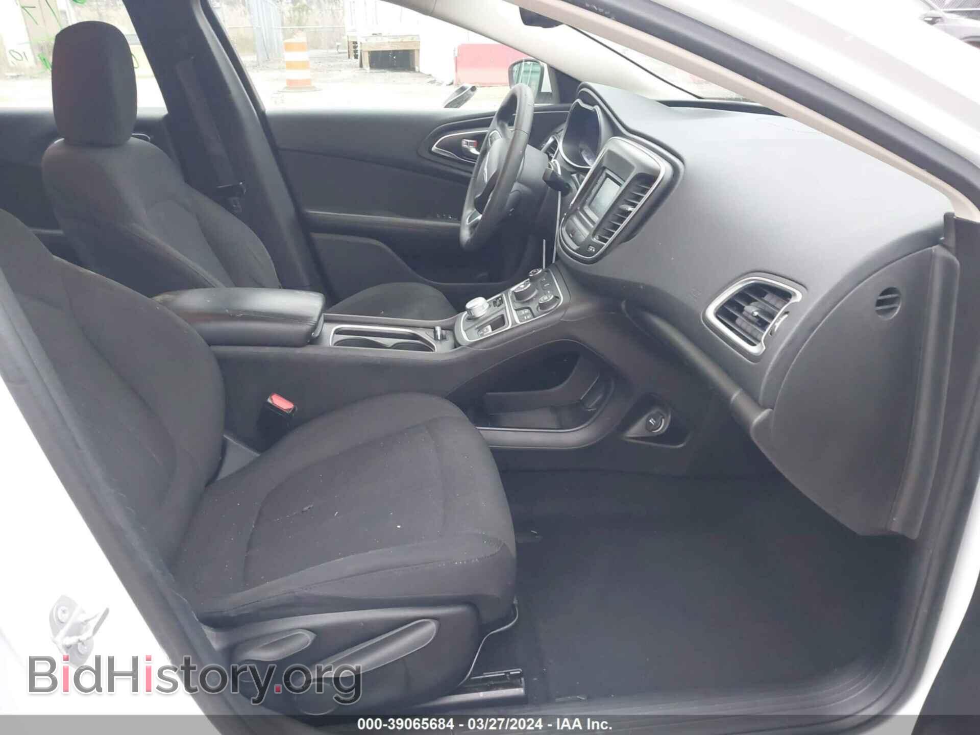 2016 CHRYSLER 200 - VIN: 1C3CCCAB0GN117259 - Фото 5