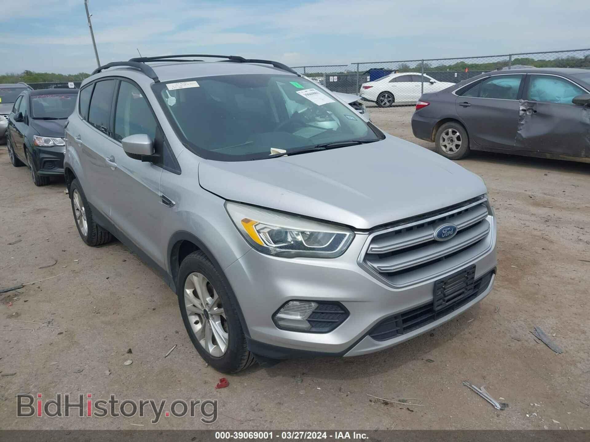 Фотография 1FMCU0GD3HUC23918 - FORD ESCAPE 2017